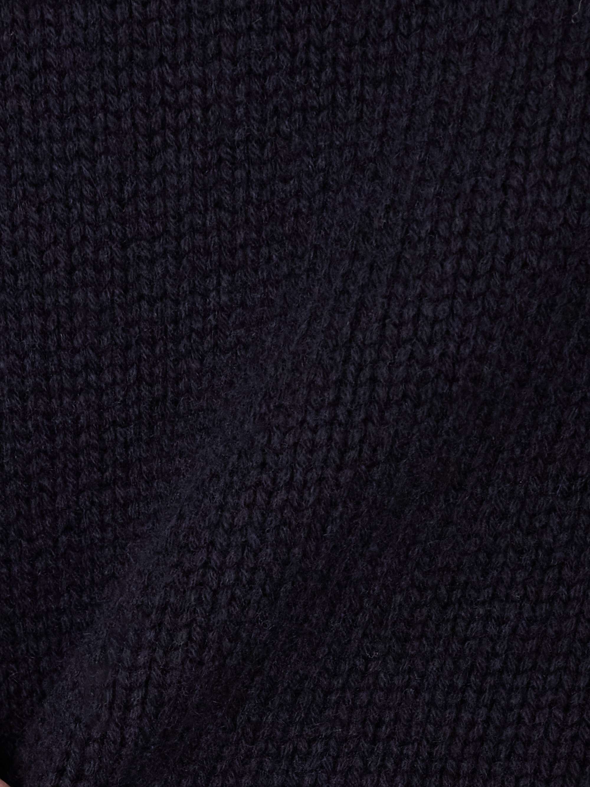ALLUDE 