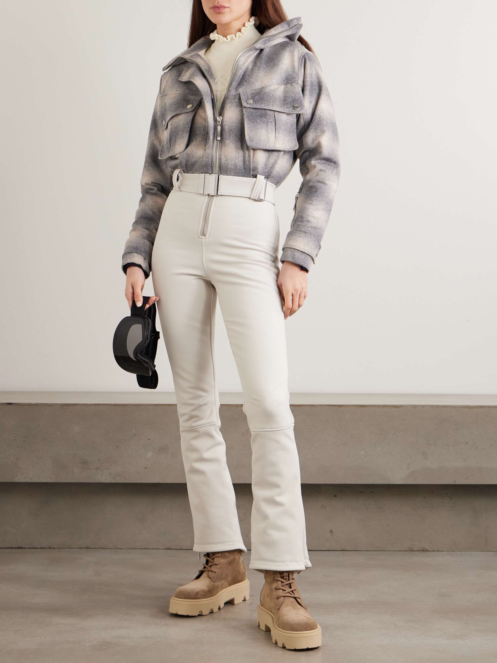 Foglia Brillante ホワイト タートルネック Foglia Brillante ホワイト タートルネック ポップコーン