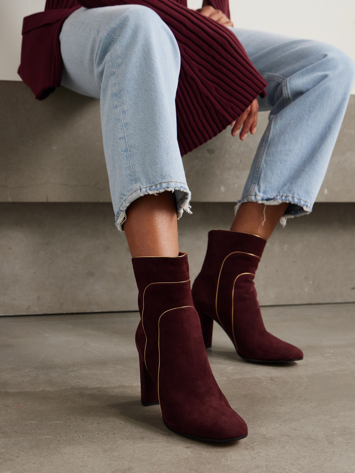Gianvito Rossi 85 Metallic Leather-trimmed Suede Ankle Boots In Purple
