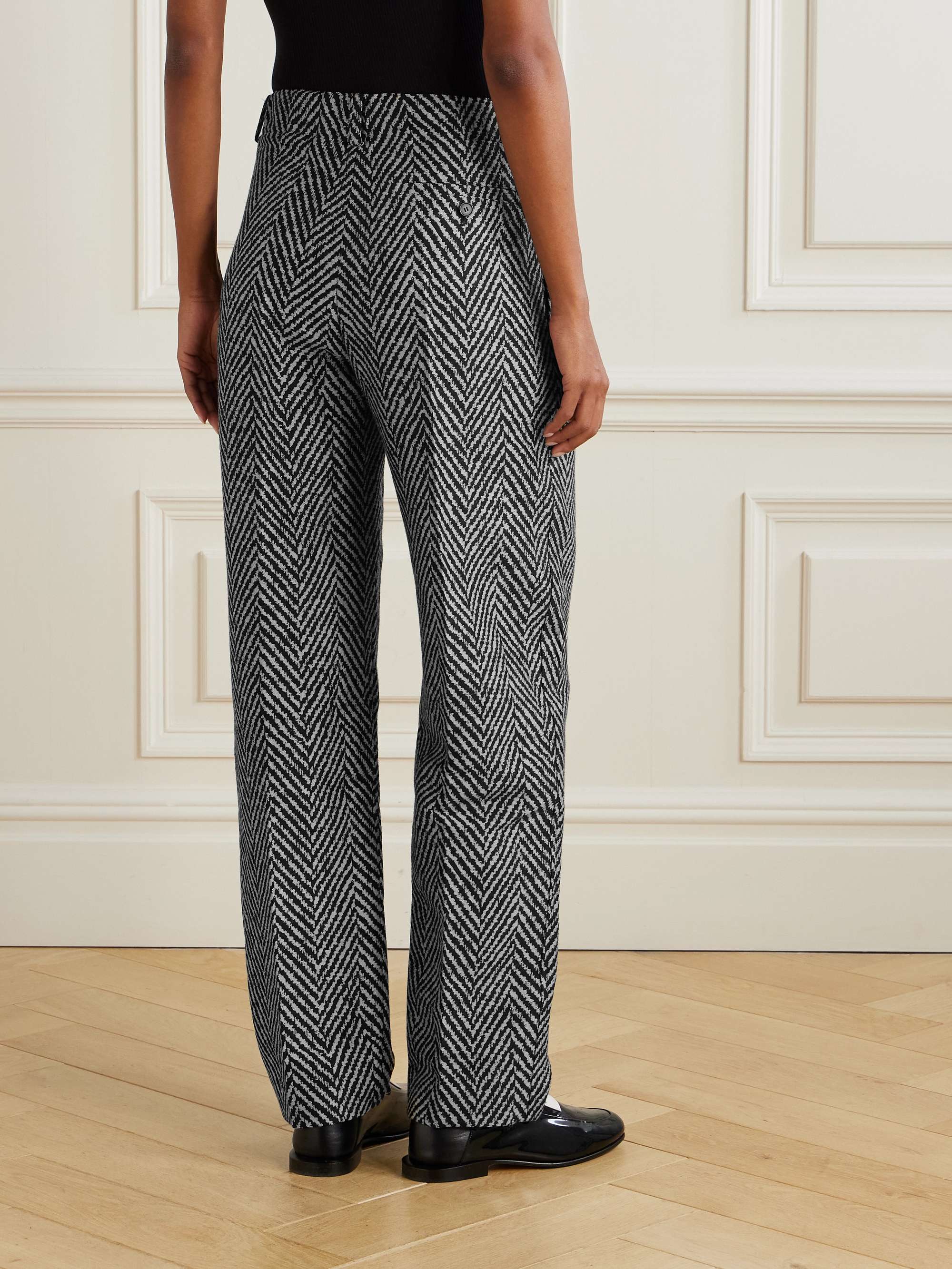 GIVENCHY 