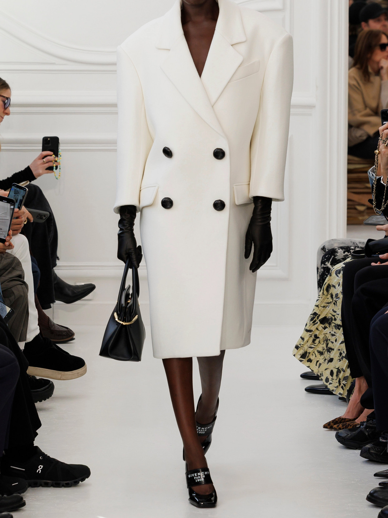 Givenchy Lapel Double-breasted Wool Coat Wide In White