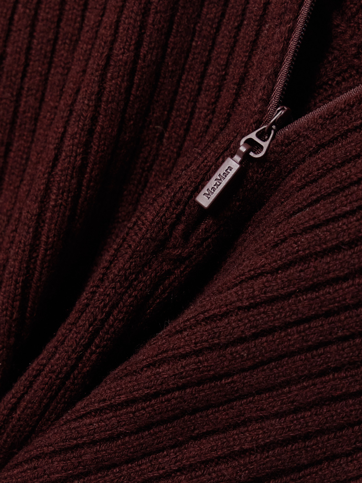 Max Mara Ribbed Wool-blend Half-zip Sweater In Burgundy