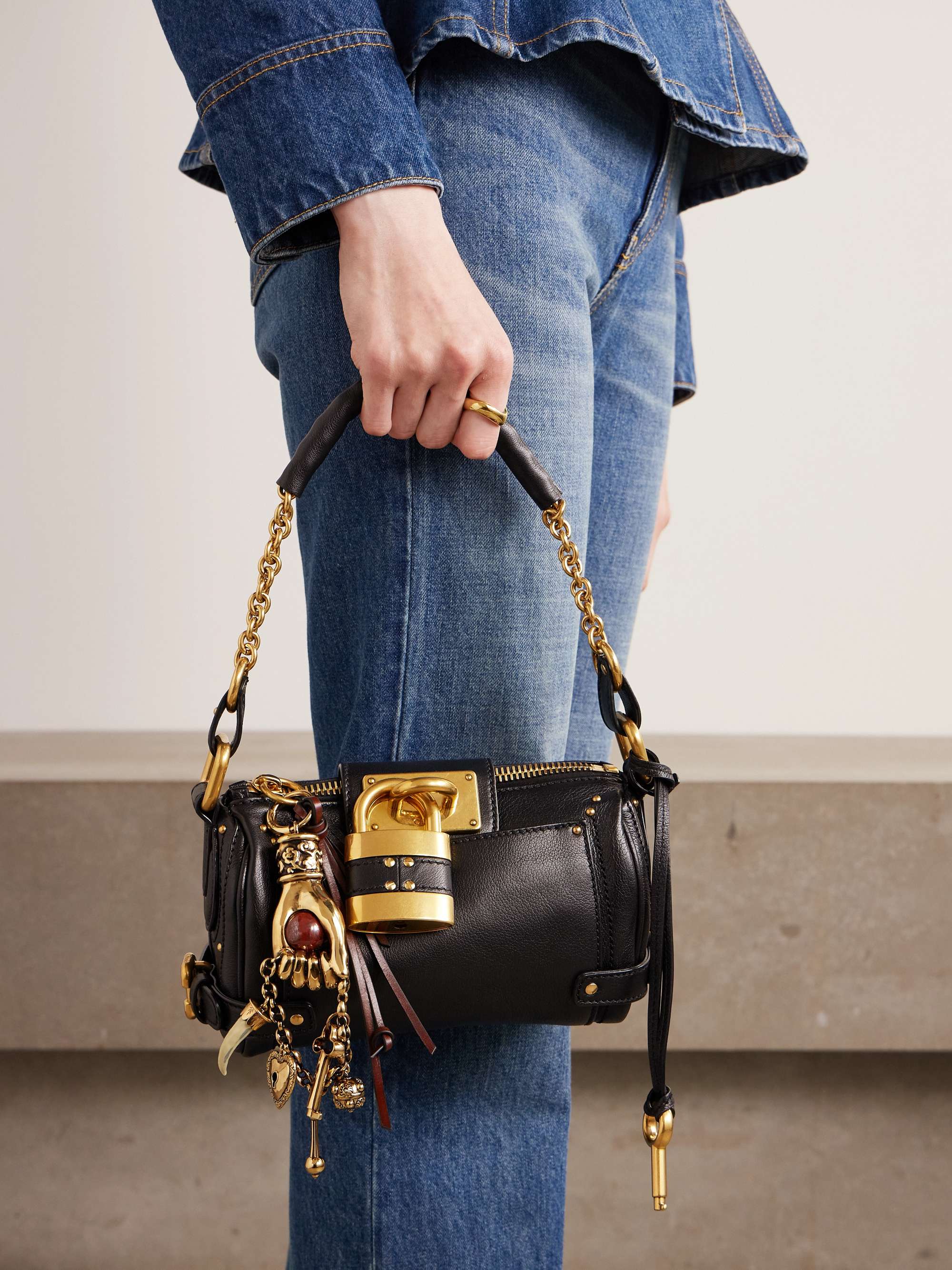 CHLOÉ 