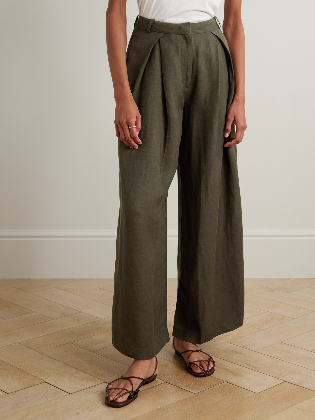 Faithfull Astrid Pleated Woven Wide-leg Pants In Green