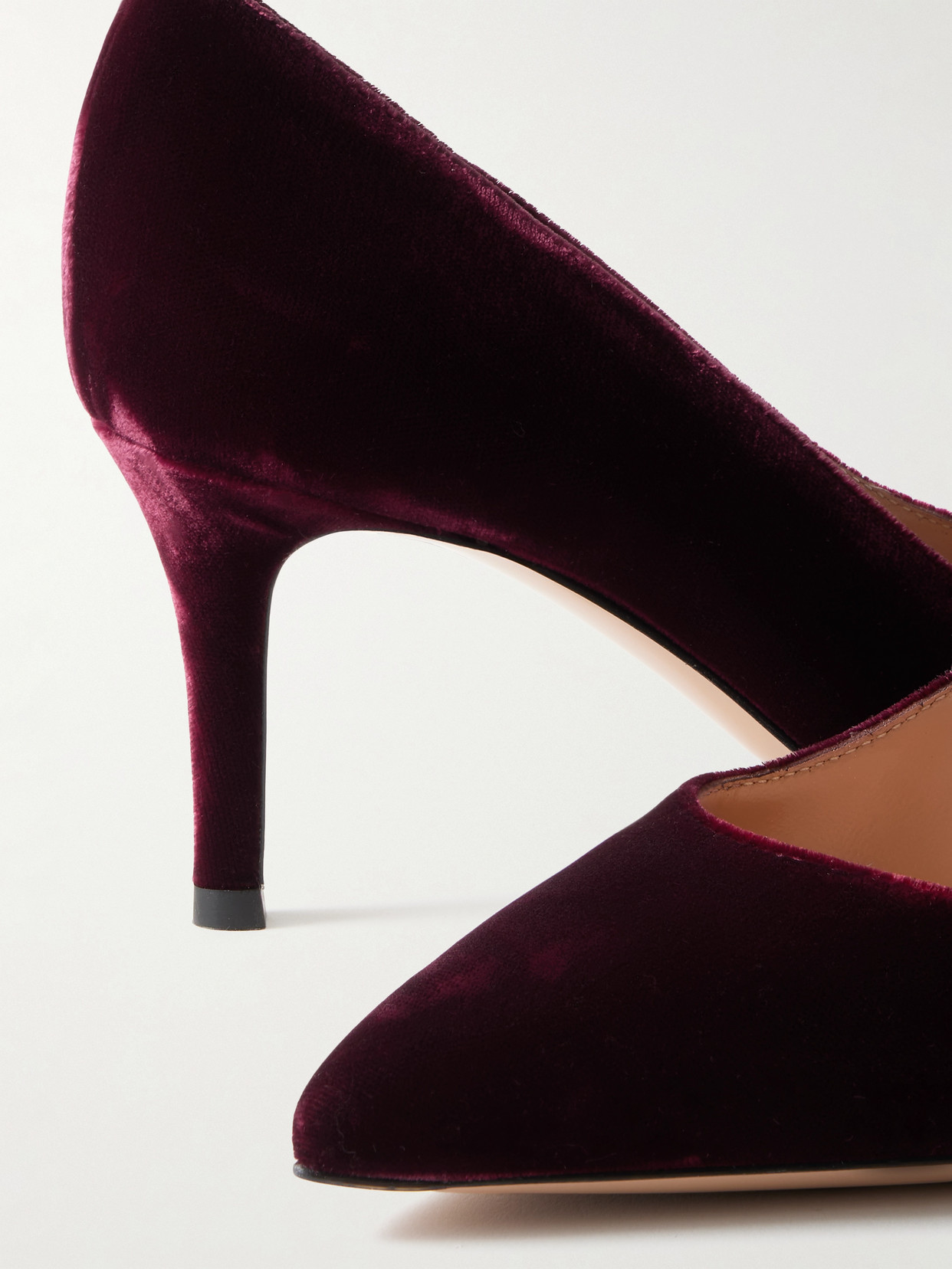 Gianvito Rossi Gianvito 70 Velvet Pumps In Burgundy