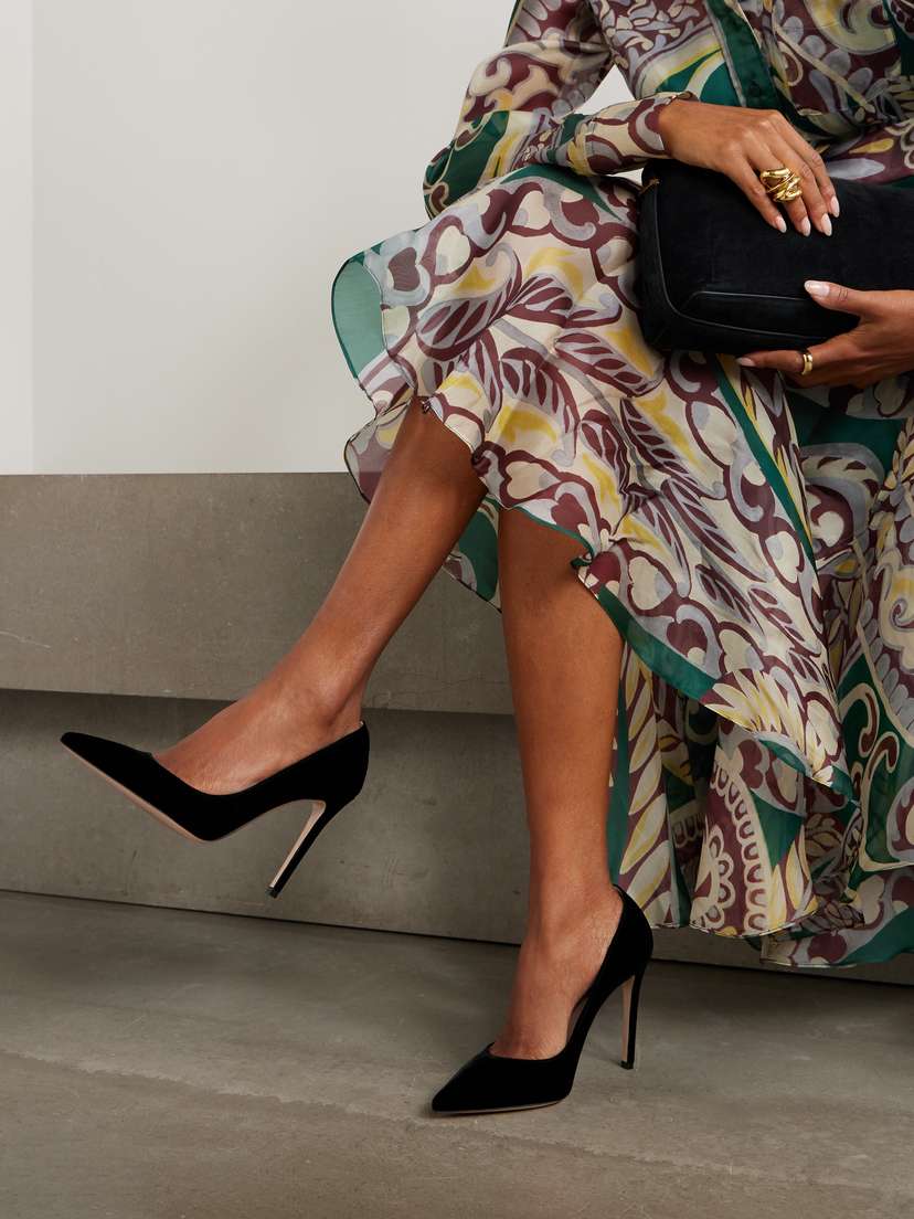 Gianvito Rossi Gianvito 105 Velvet Pumps - back view in Black