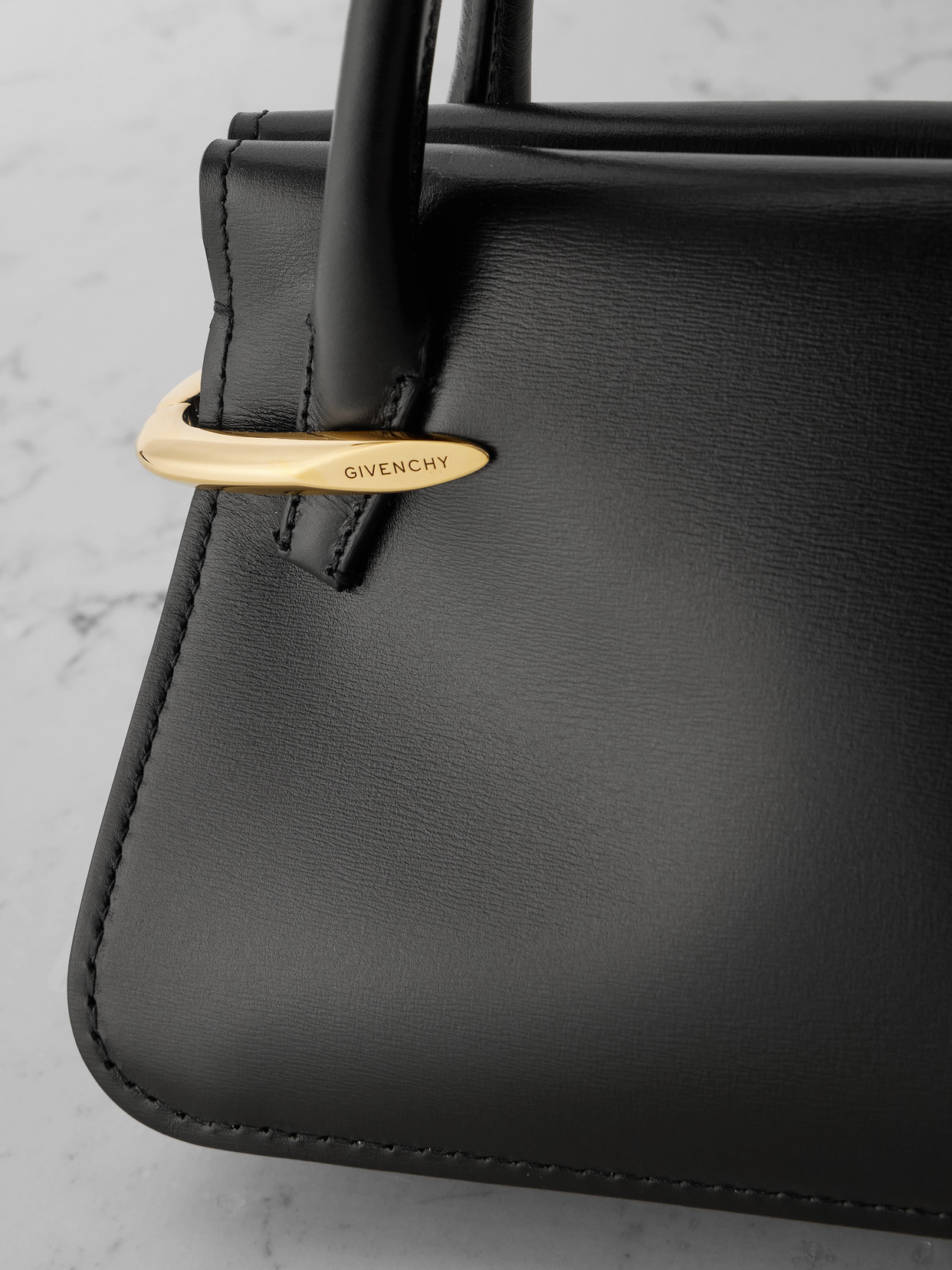 Givenchy Versatile Tote Bag Shoulder Strap Top Handles In Black