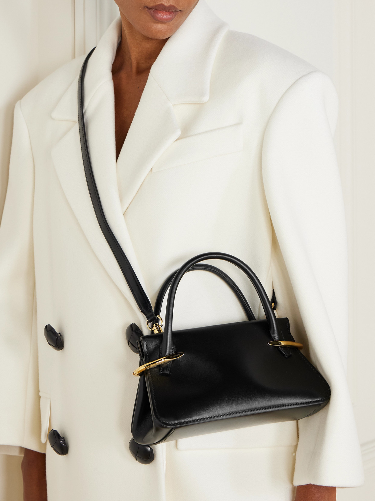 Givenchy Versatile Tote Bag Shoulder Strap Top Handles In Black