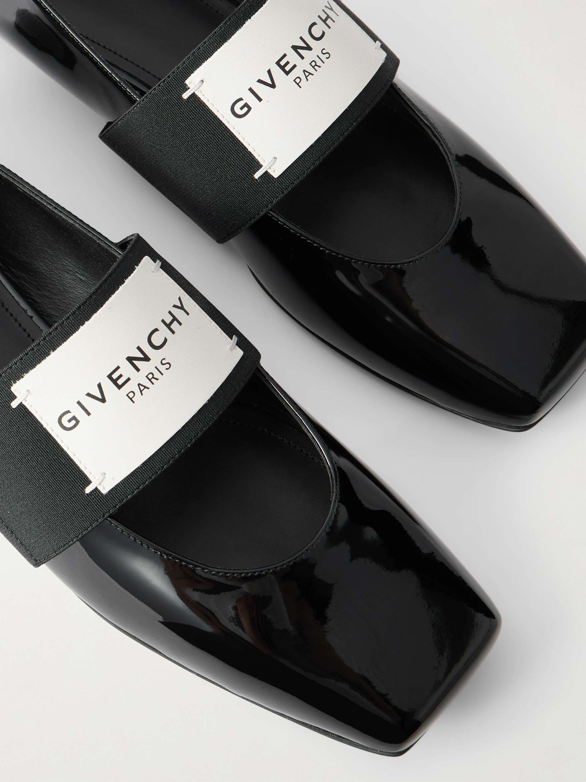 GIVENCHY 