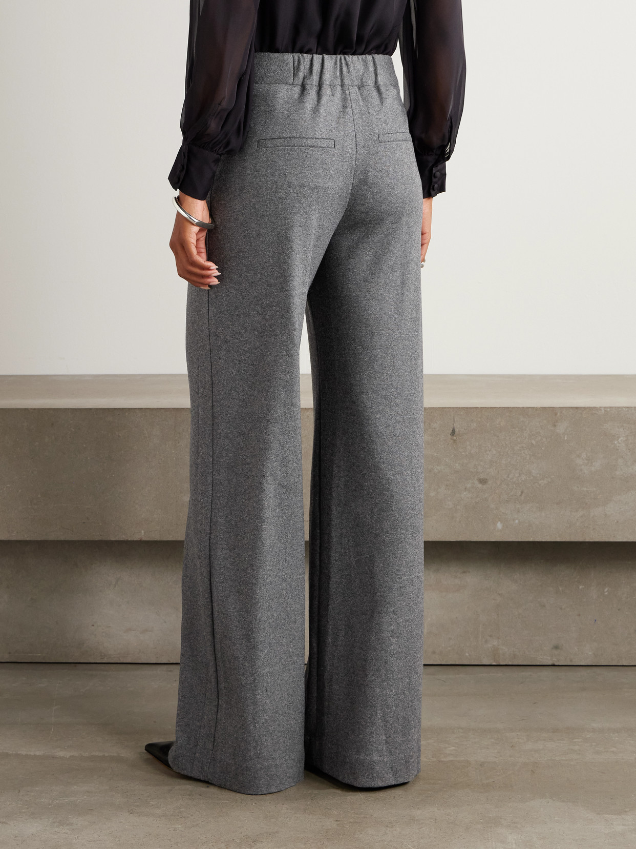 Veronica Beard Marbeau Pleated Woven Straight-leg Pants In Gray