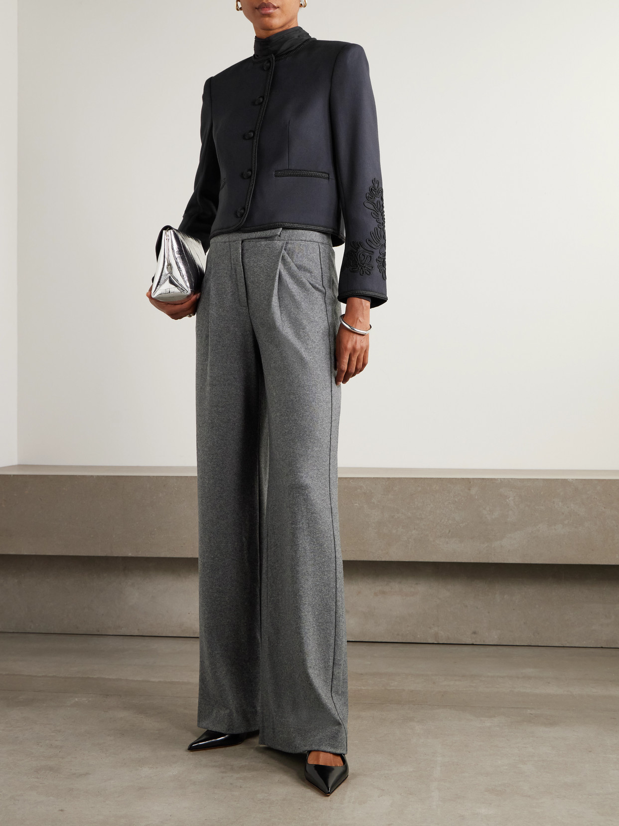Veronica Beard Marbeau Pleated Woven Straight-leg Pants In Gray