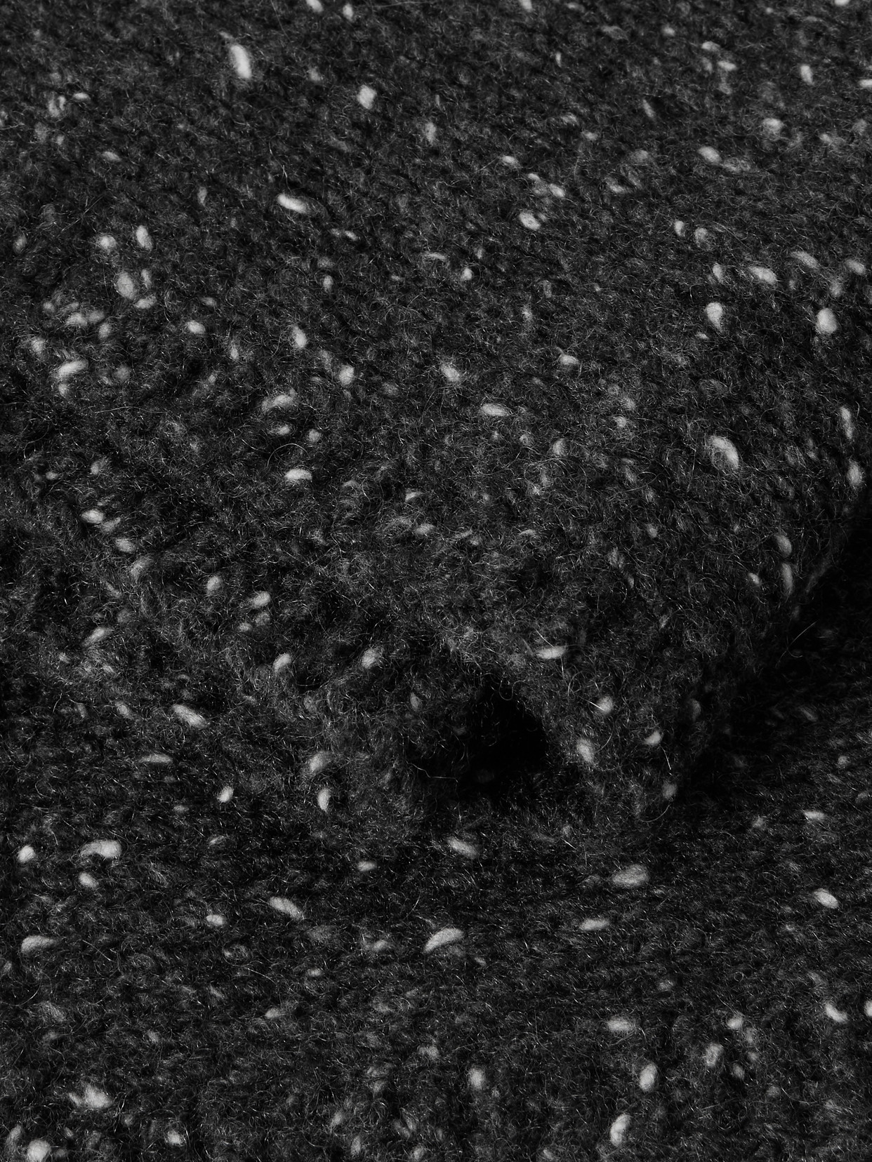 The Row Mantia Cashmere Scarf In Gray