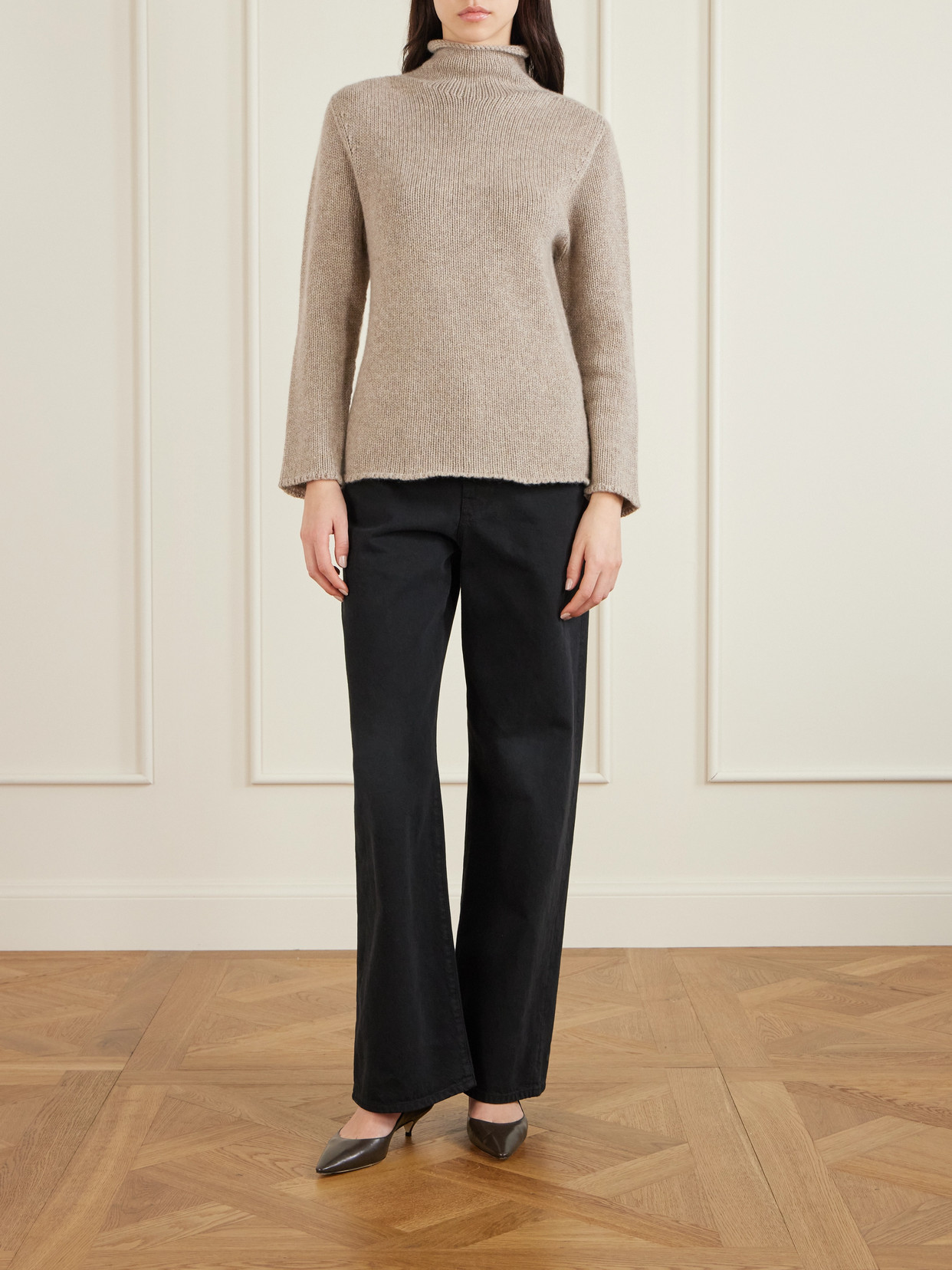 The Row Liisa Leather Pumps In Brown