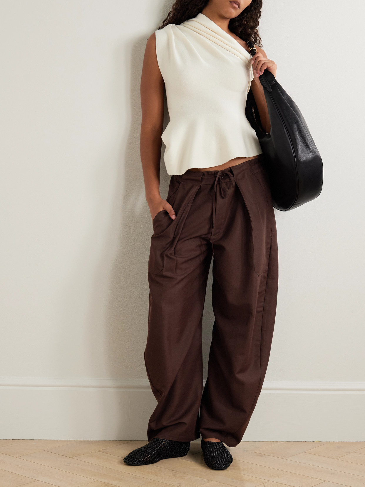 Kallmeyer Clemence Pleated Wool-blend Barrel-leg Pants In Brown