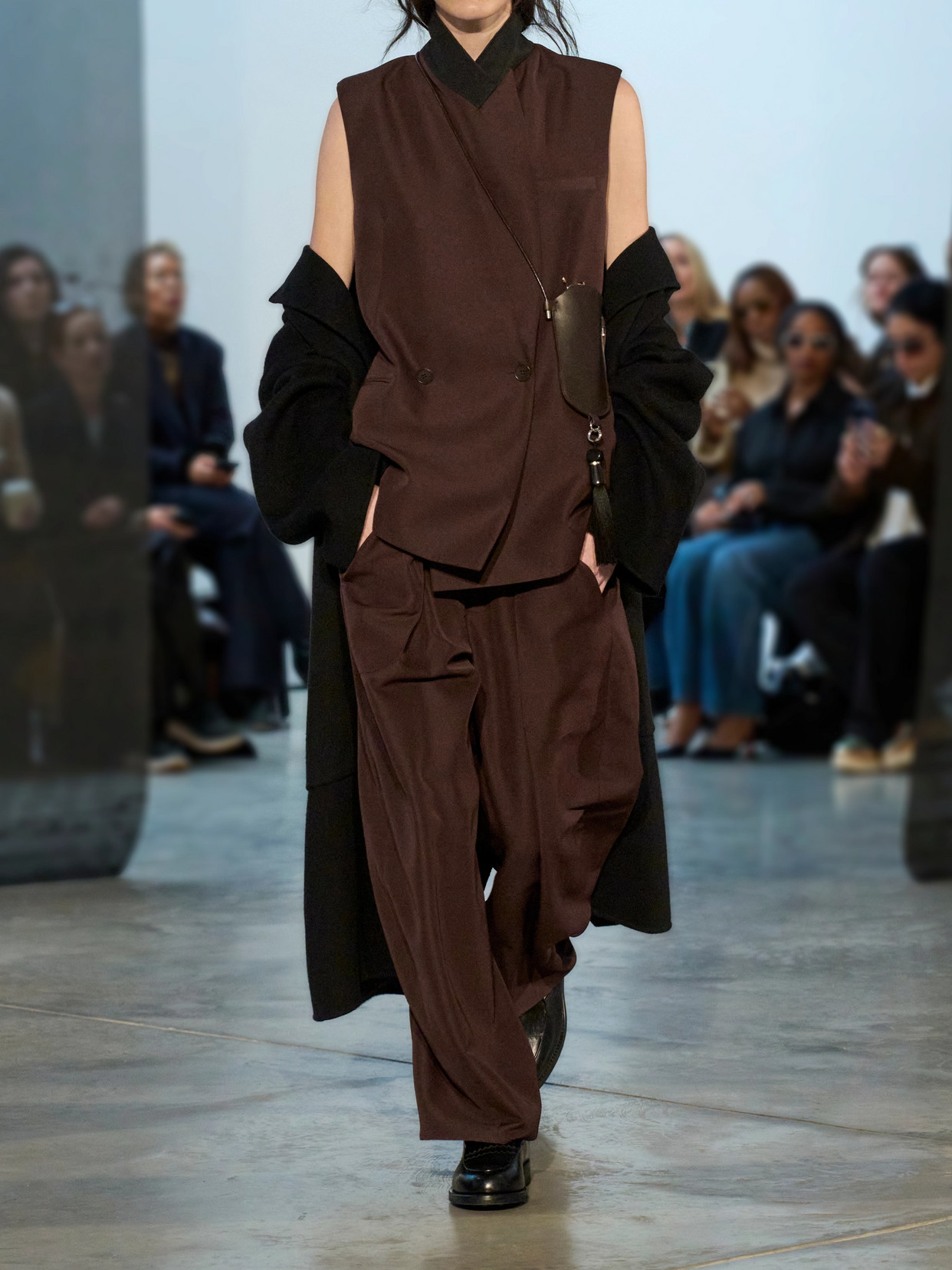 Kallmeyer Clemence Pleated Wool-blend Barrel-leg Pants In Brown