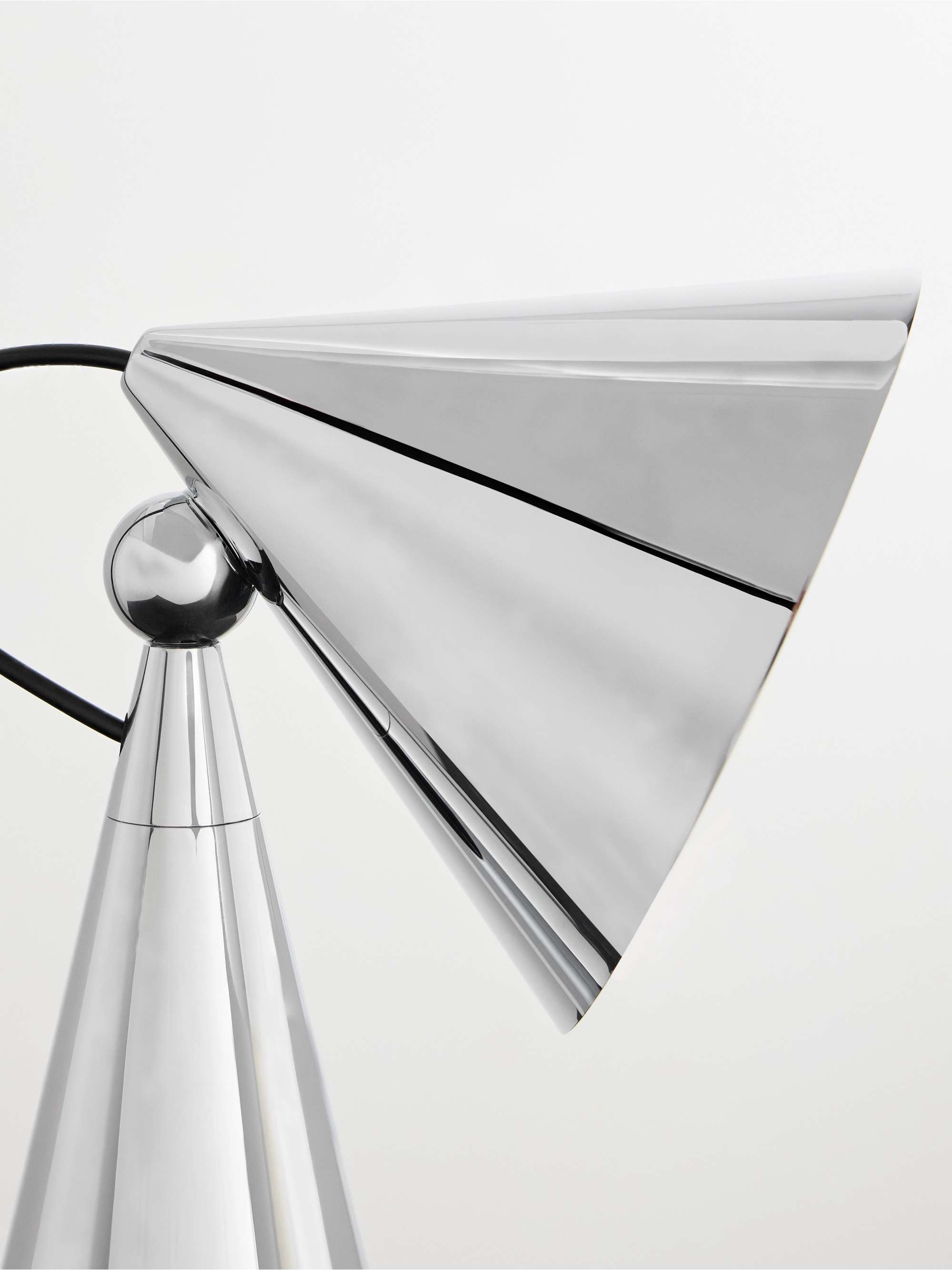 TOM DIXON 