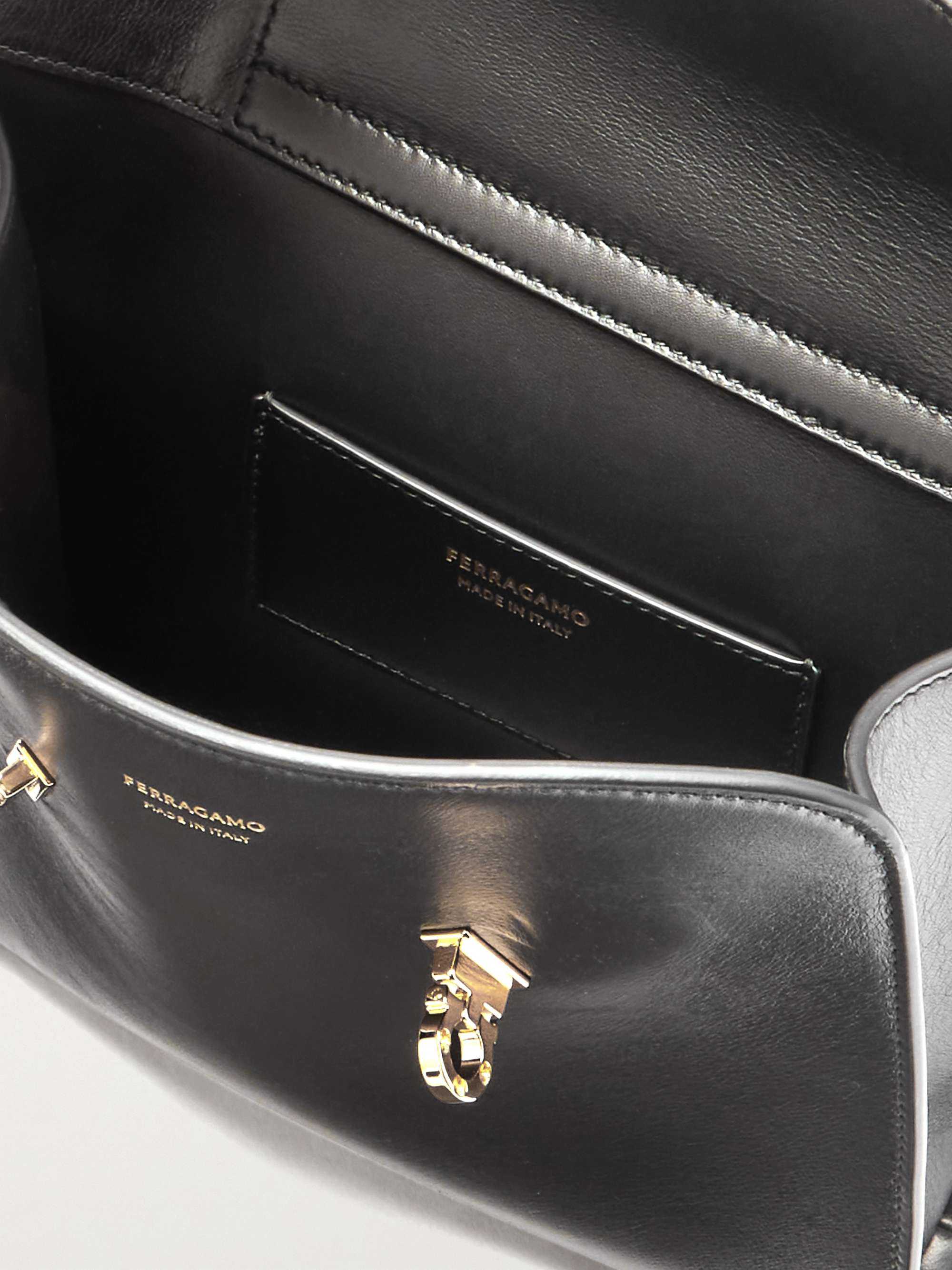 FERRAGAMO 