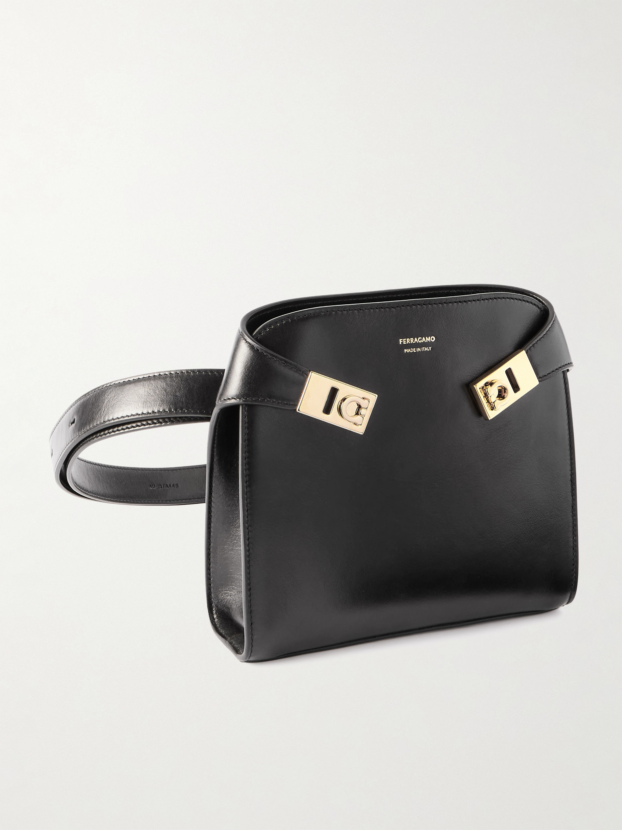 Ferragamo Hug Leather Belt Bag In Black
