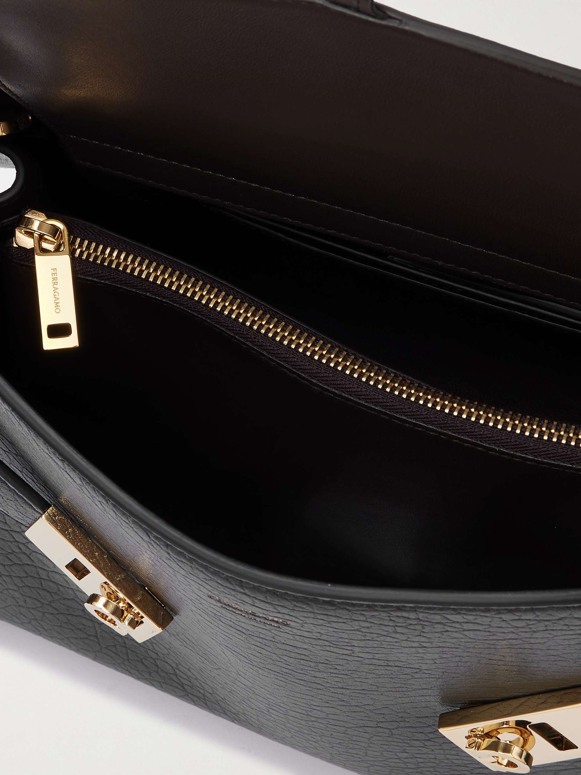 FERRAGAMO 