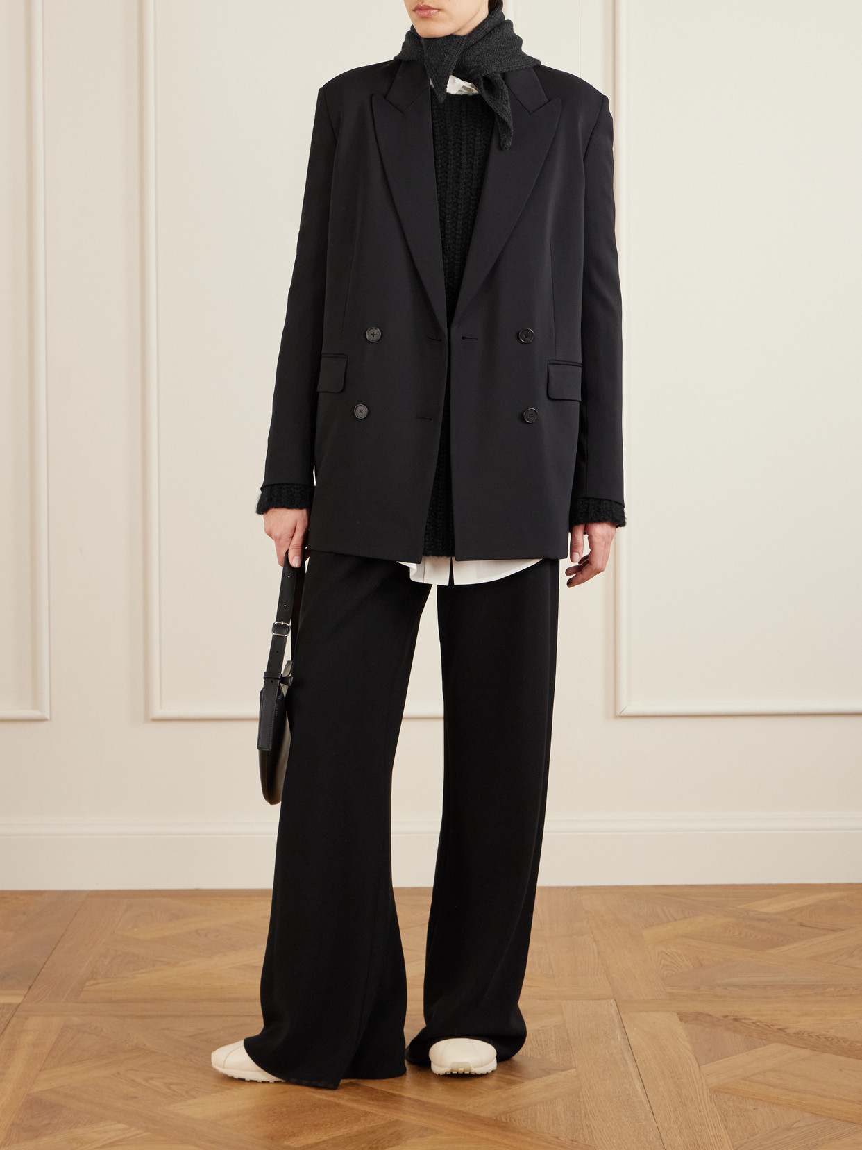 The Row Mirr Ribbed Cashmere Sweater In Black