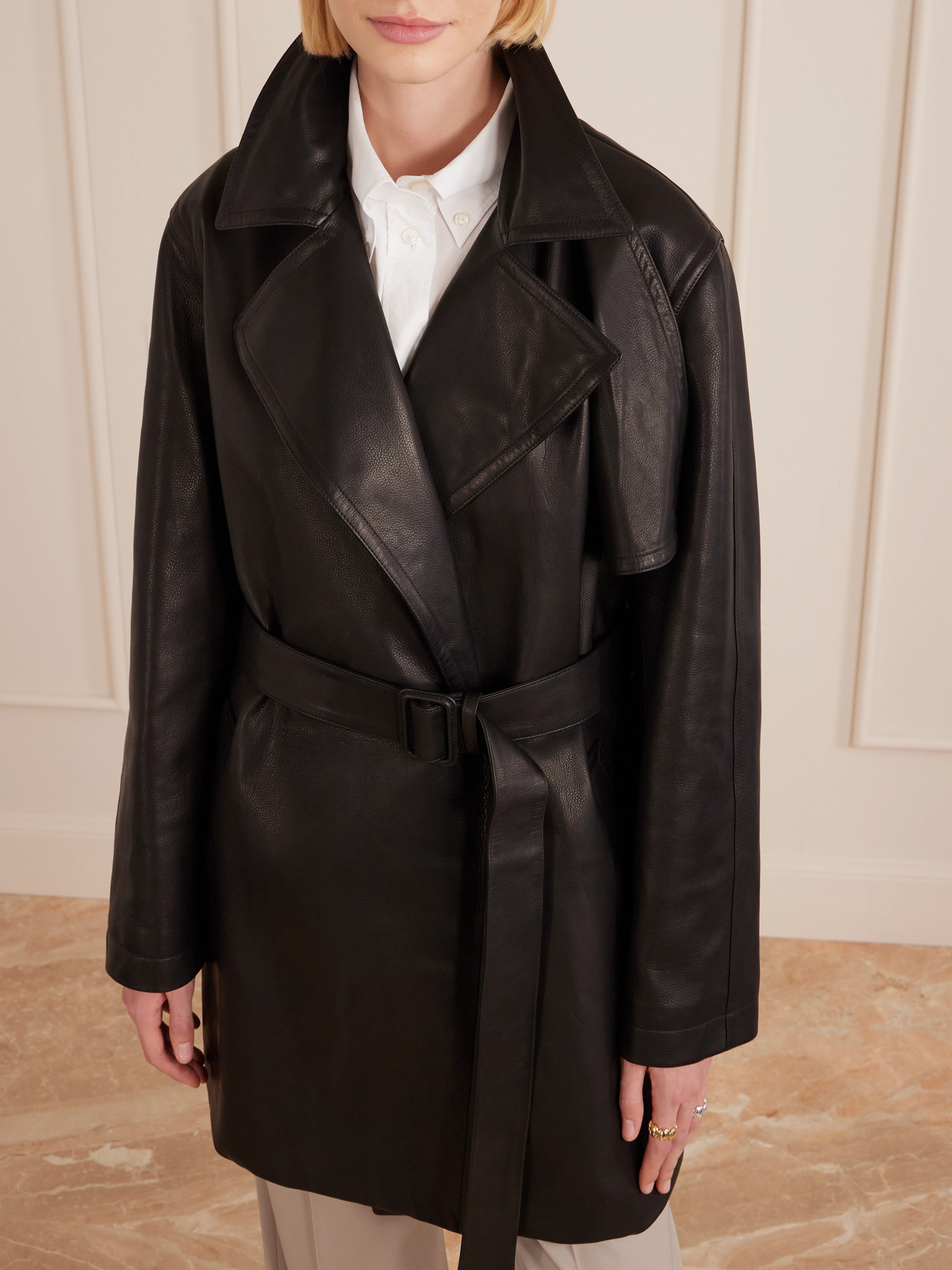 The Row Siempra Belted Leather Trench Coat In Black