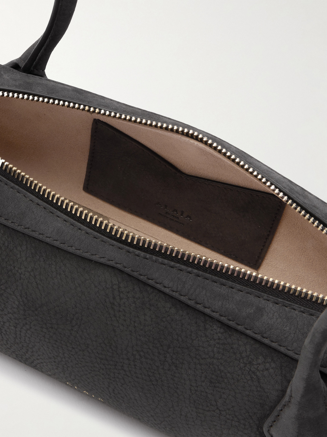 Alaïa Le Teckel Medium Nubuck Shoulder Bag In Gray