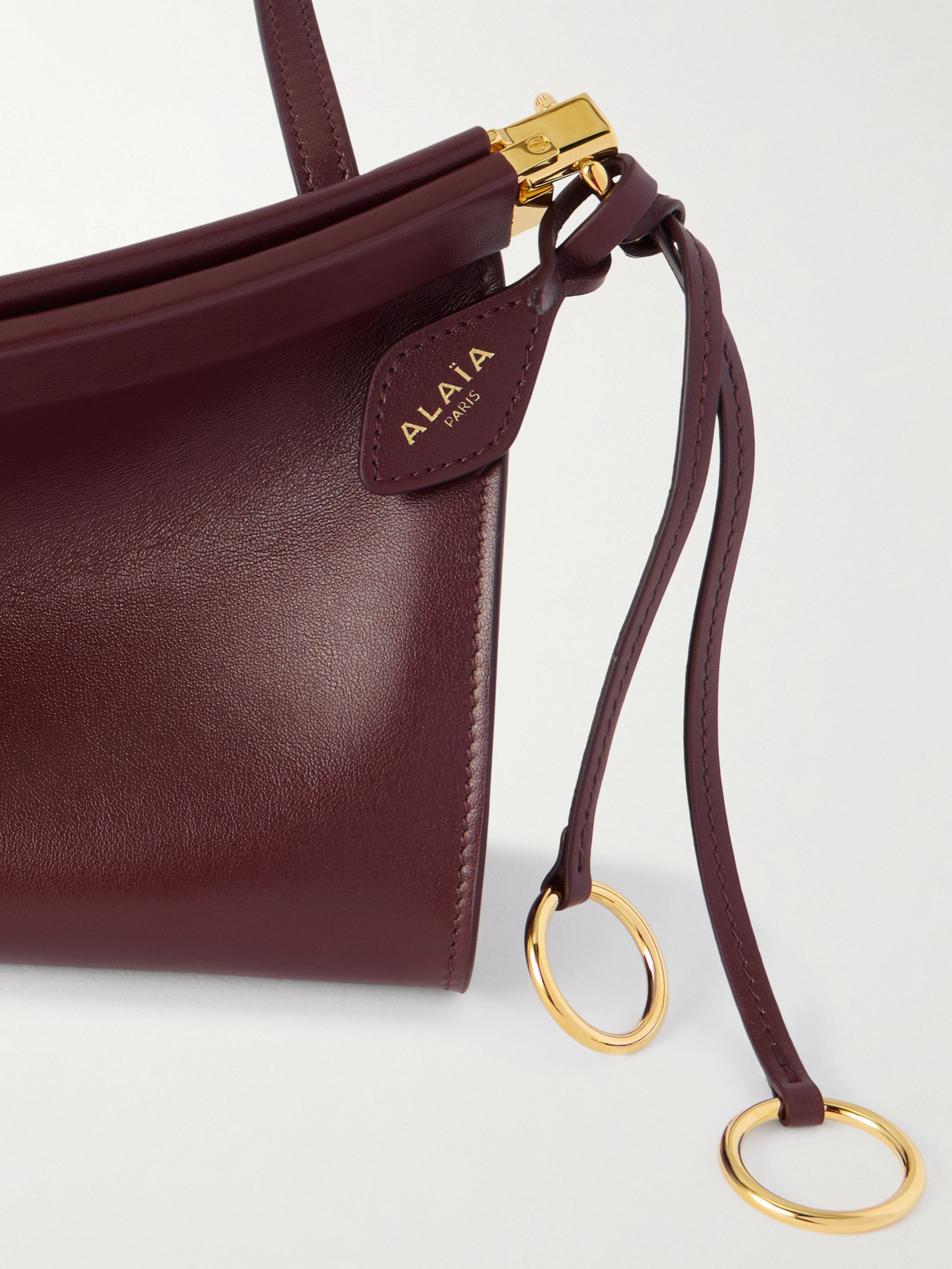 Alaïa Click E/w Medium Leather Shoulder Bag In Burgundy