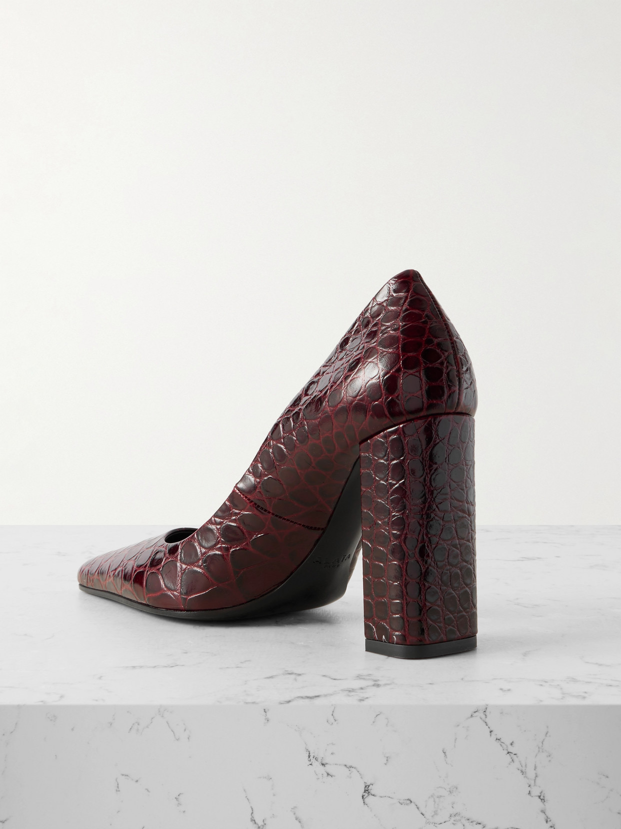 Alaïa Show Pointed Toe Lizard Embossed Pump In Multi