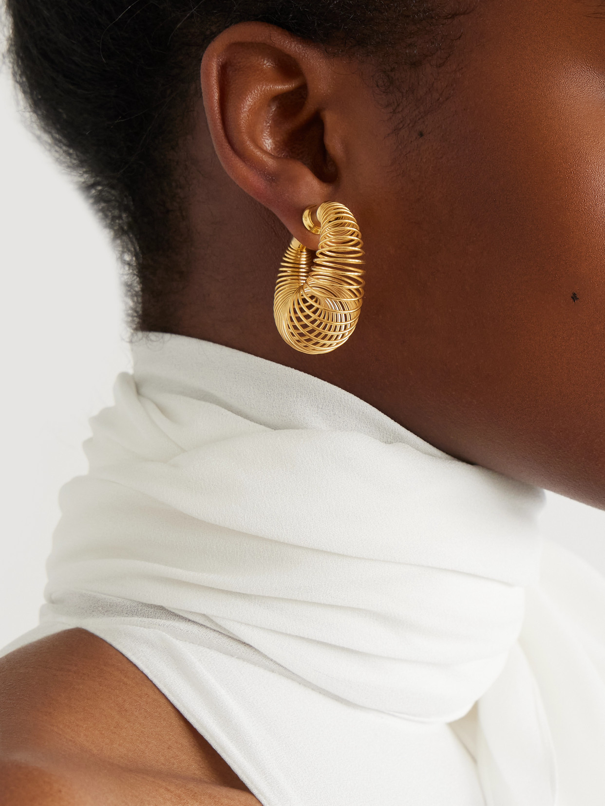 Alaïa Gold-tone Hoop Earrings In Gold