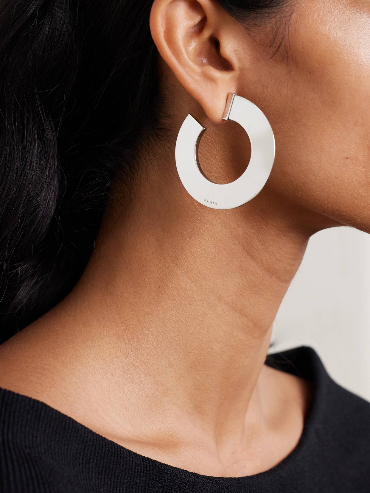 Alaïa Silver-tone Hoop Earrings In Metallic