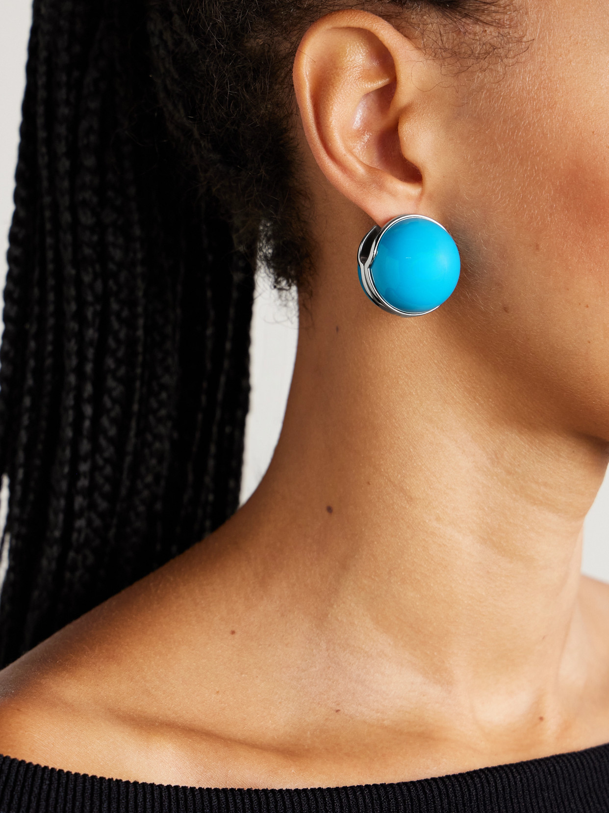 Alaïa Sphere Silver-tone Earrings In Blue