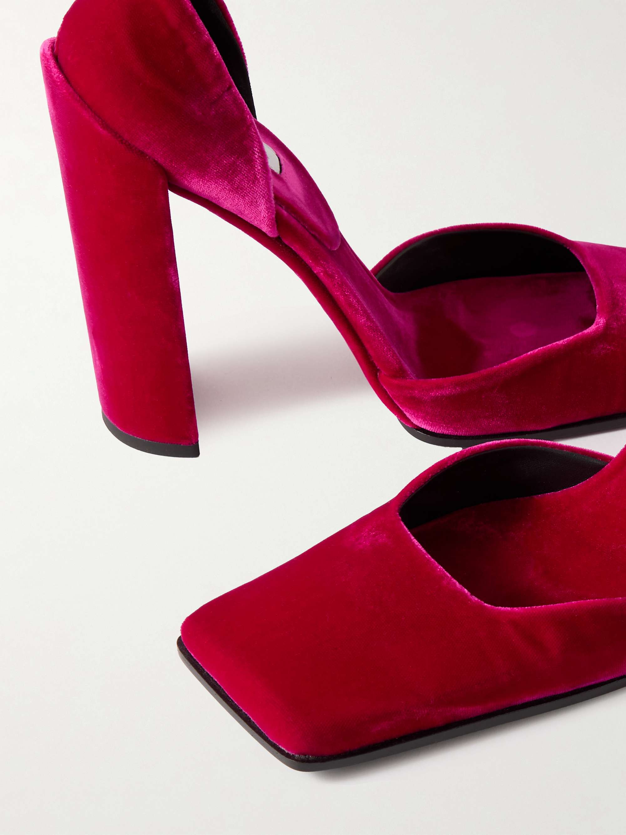 ALAÏA 
