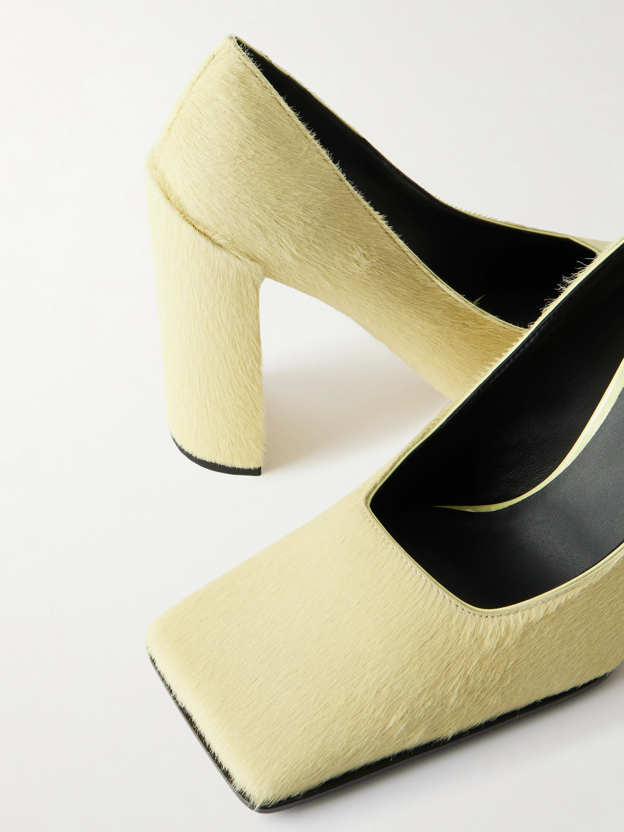 Alaïa 90 Calf Hair Pumps In Multi