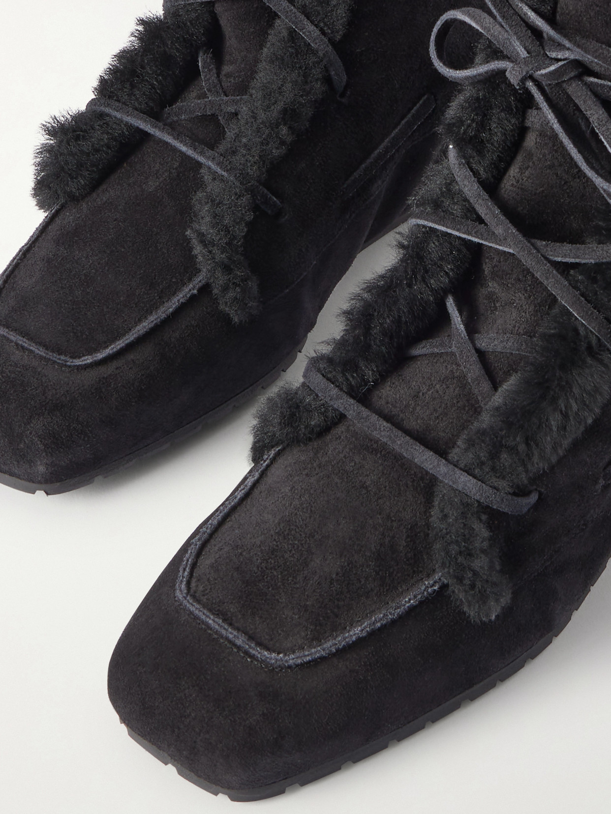Aeyde Paul Shearling Ankle Boots In Black
