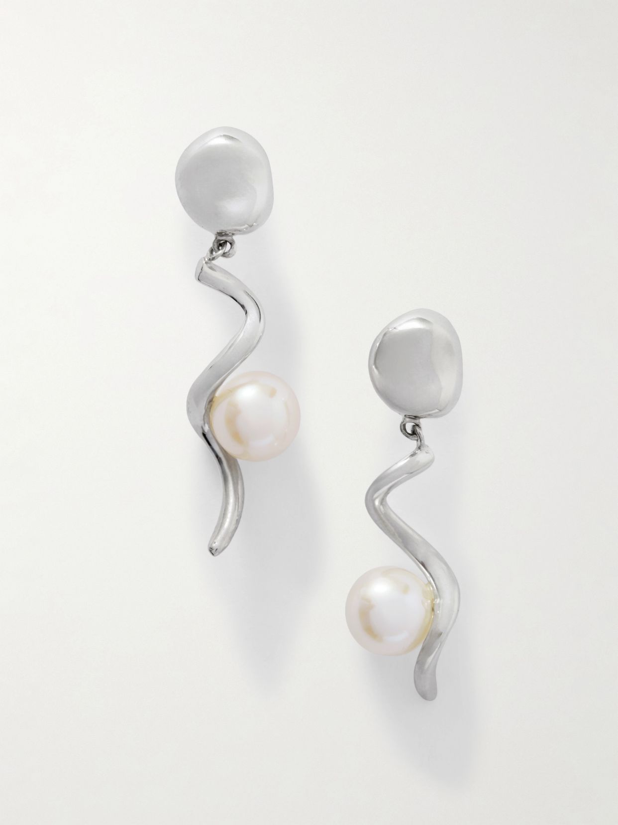 Teneille recycled sterling silver pearl earrings