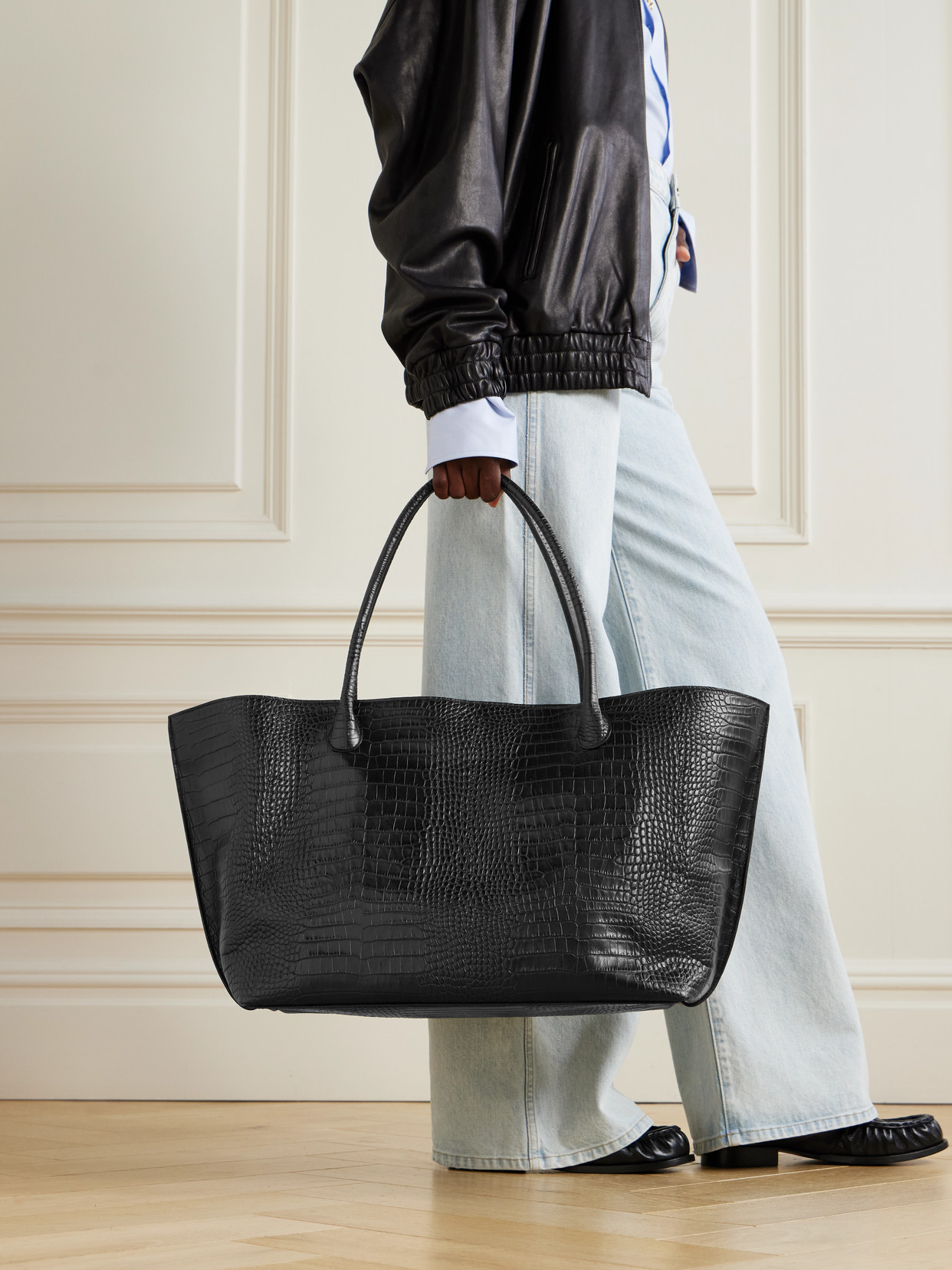 Lie Studio The Eva Weekend Croc-effect Leather Tote In Black