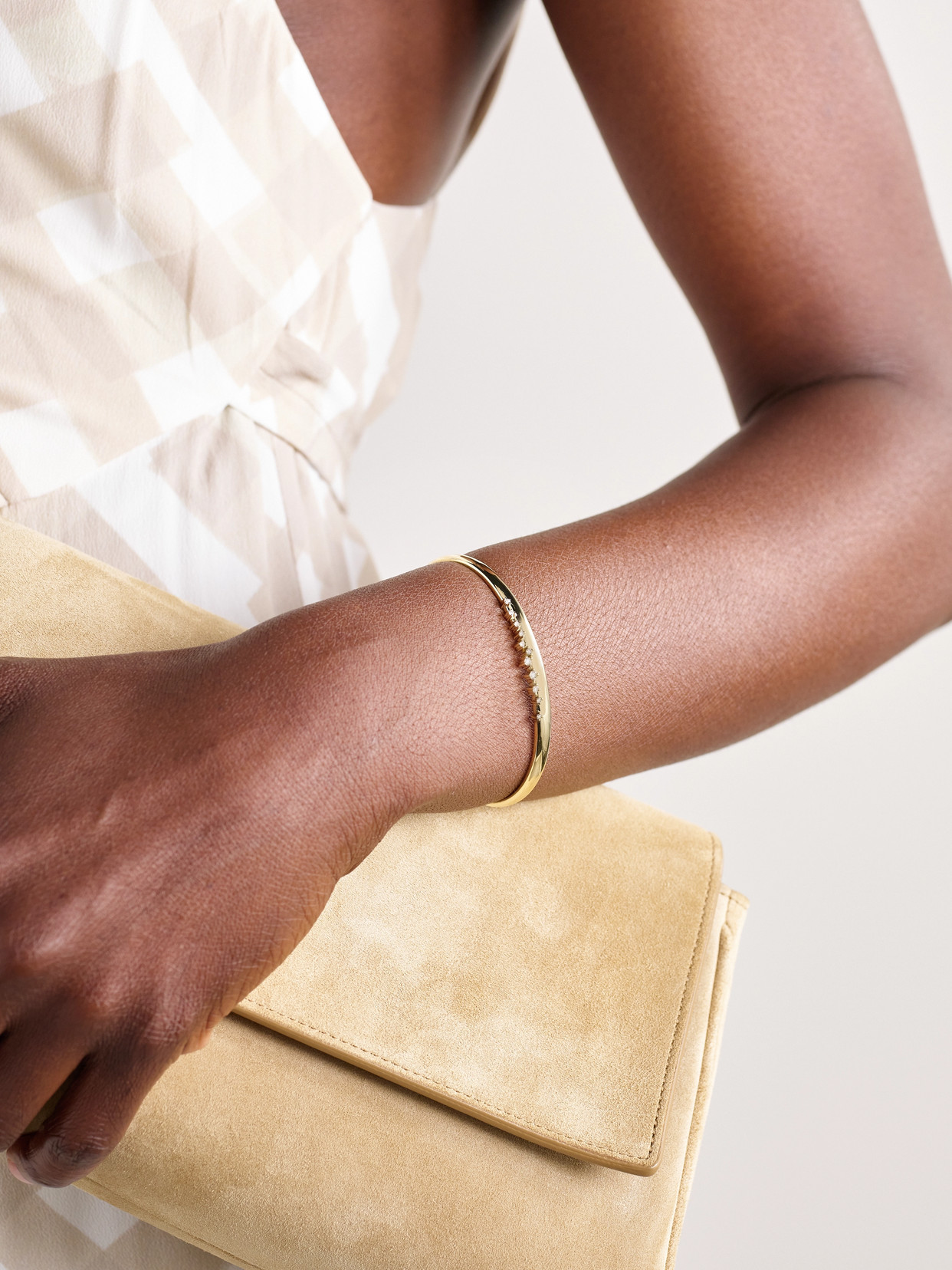 Mizuki 14-karat Gold Diamond Cuff In Gold