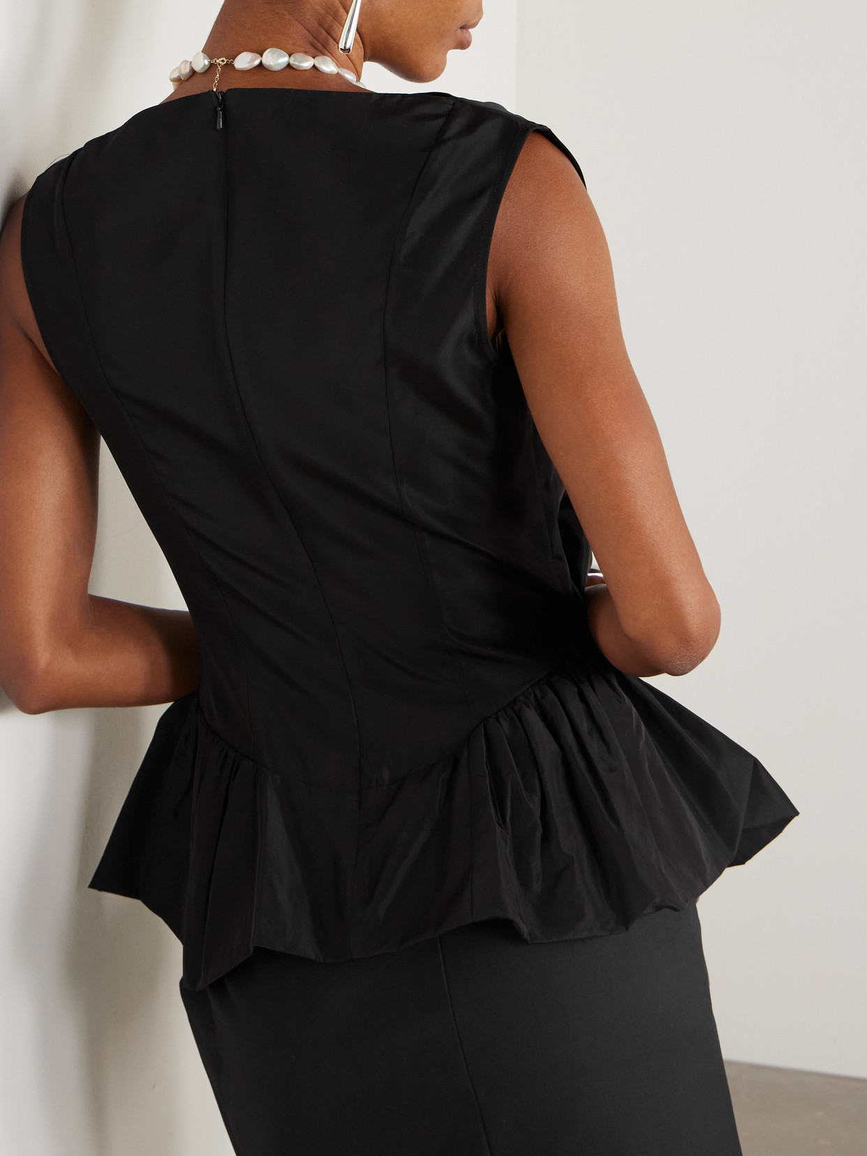 Simone Rocha Sleeveless Draped Peplum Top In Black