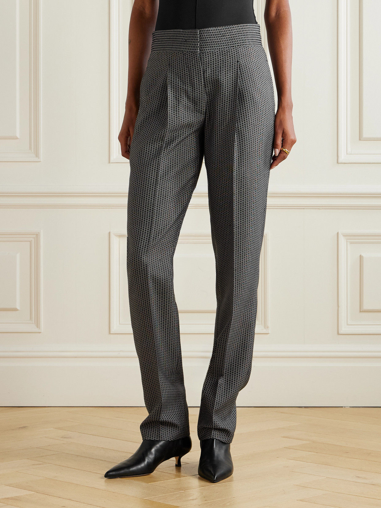 Giuliva Heritage The Other Wool And Silk-blend Jacquard Tapered Pants In Gray