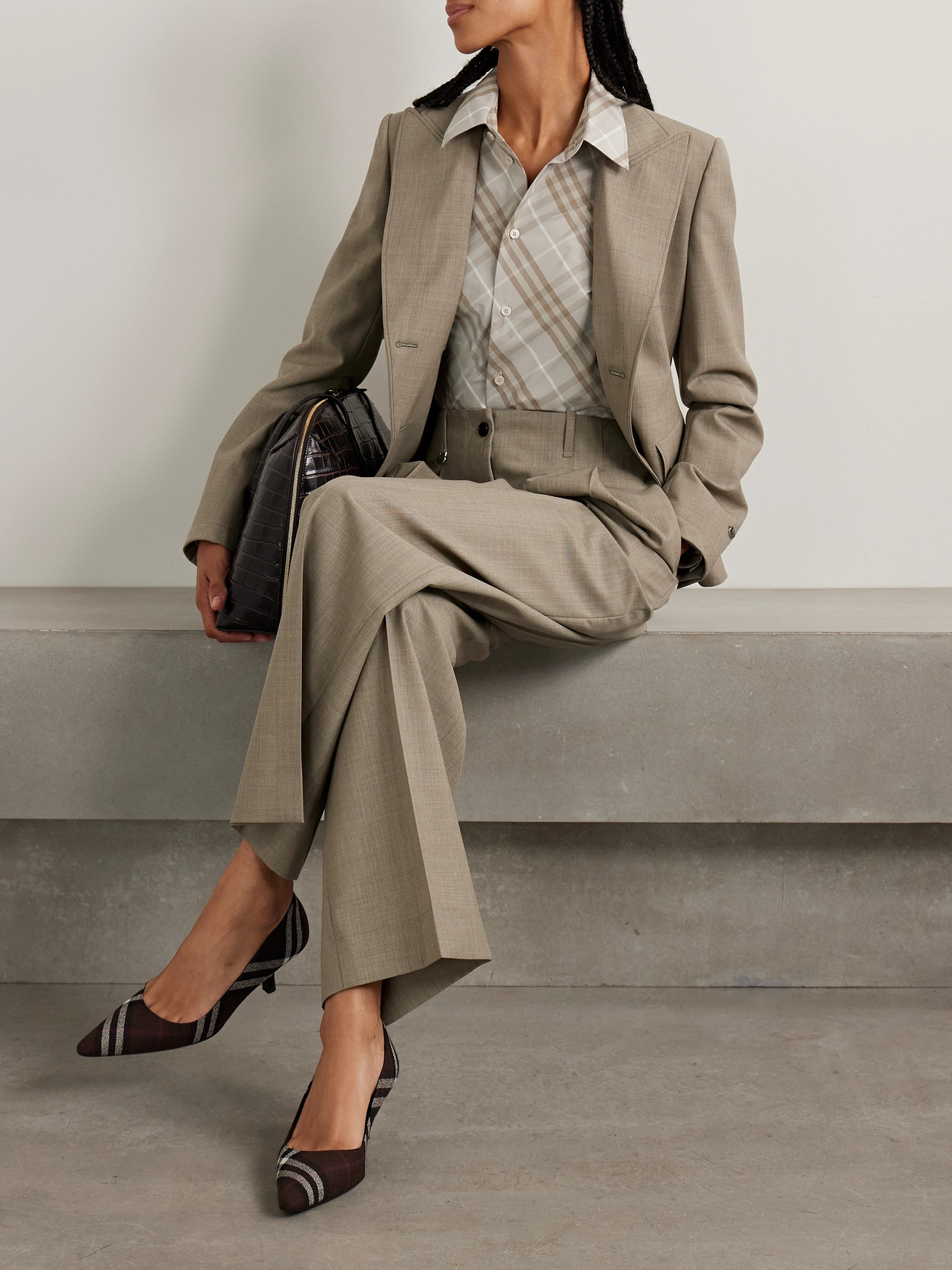 Burberry Women Beige Shirt With Pointed Collar And All-over Check Motif In Cotton Woman In Neutral