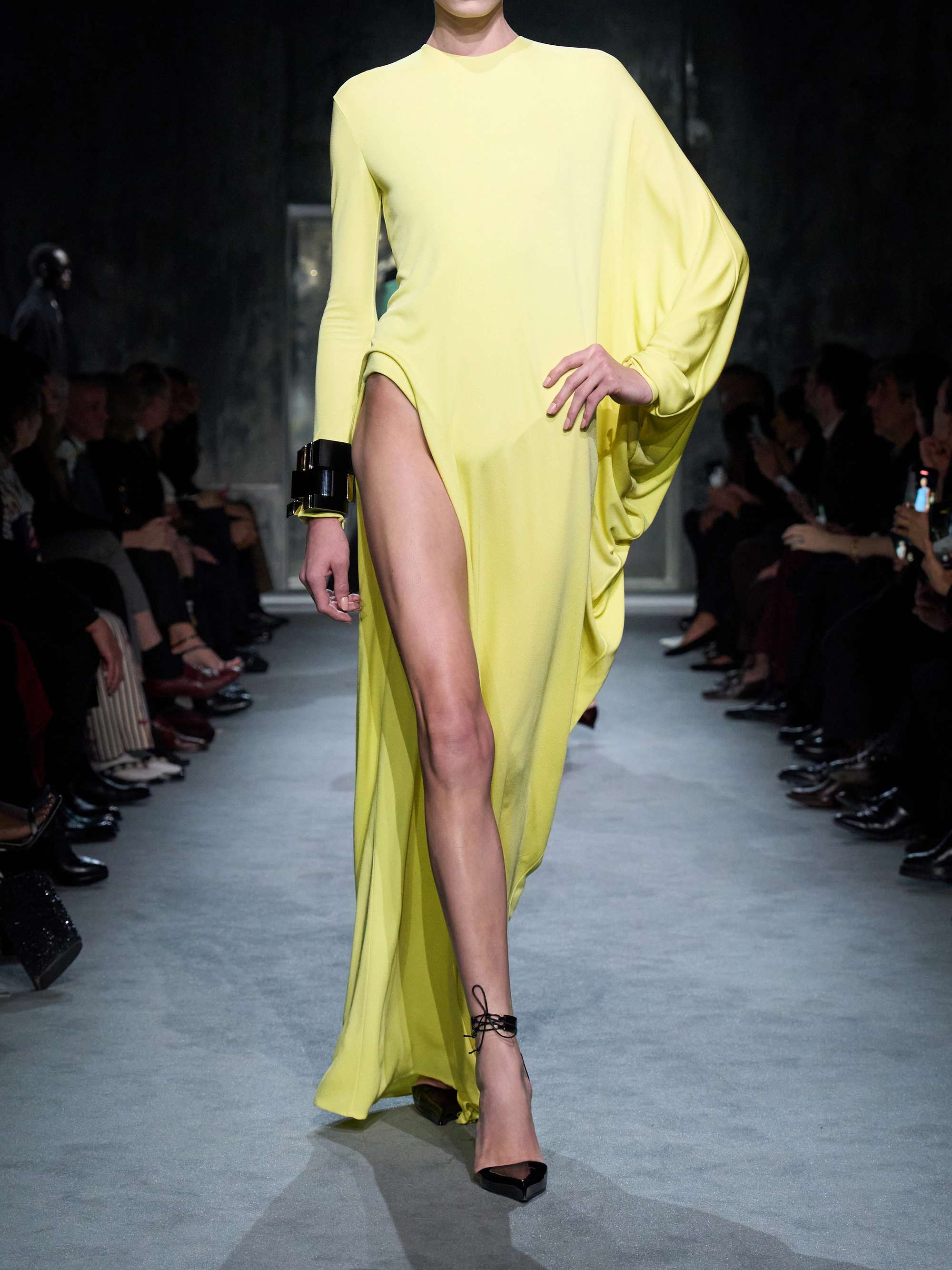 TOM FORD 