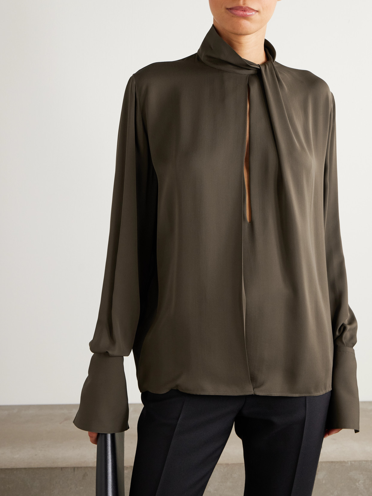 Tom Ford Long-sleeved Silk Georgette Blouse In Green