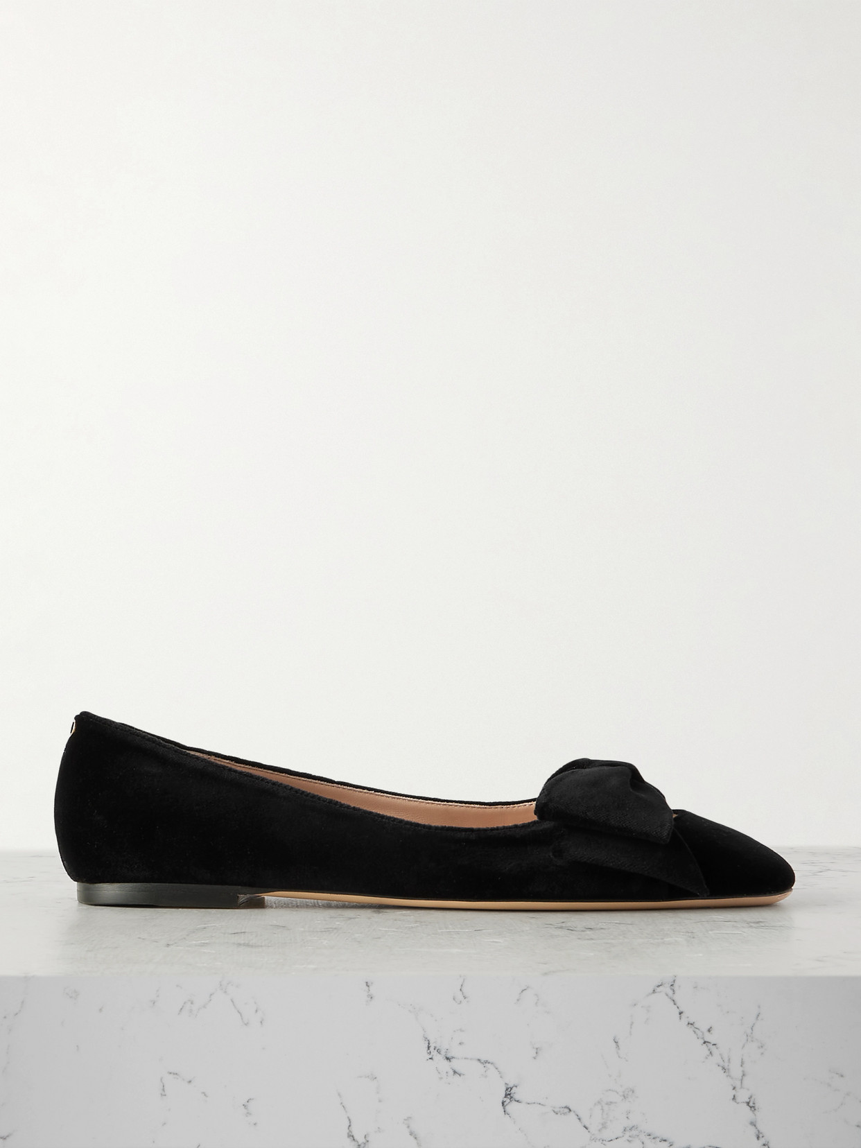 Valentino Garavani Bowow Cutout Velvet Ballet Flats In Black