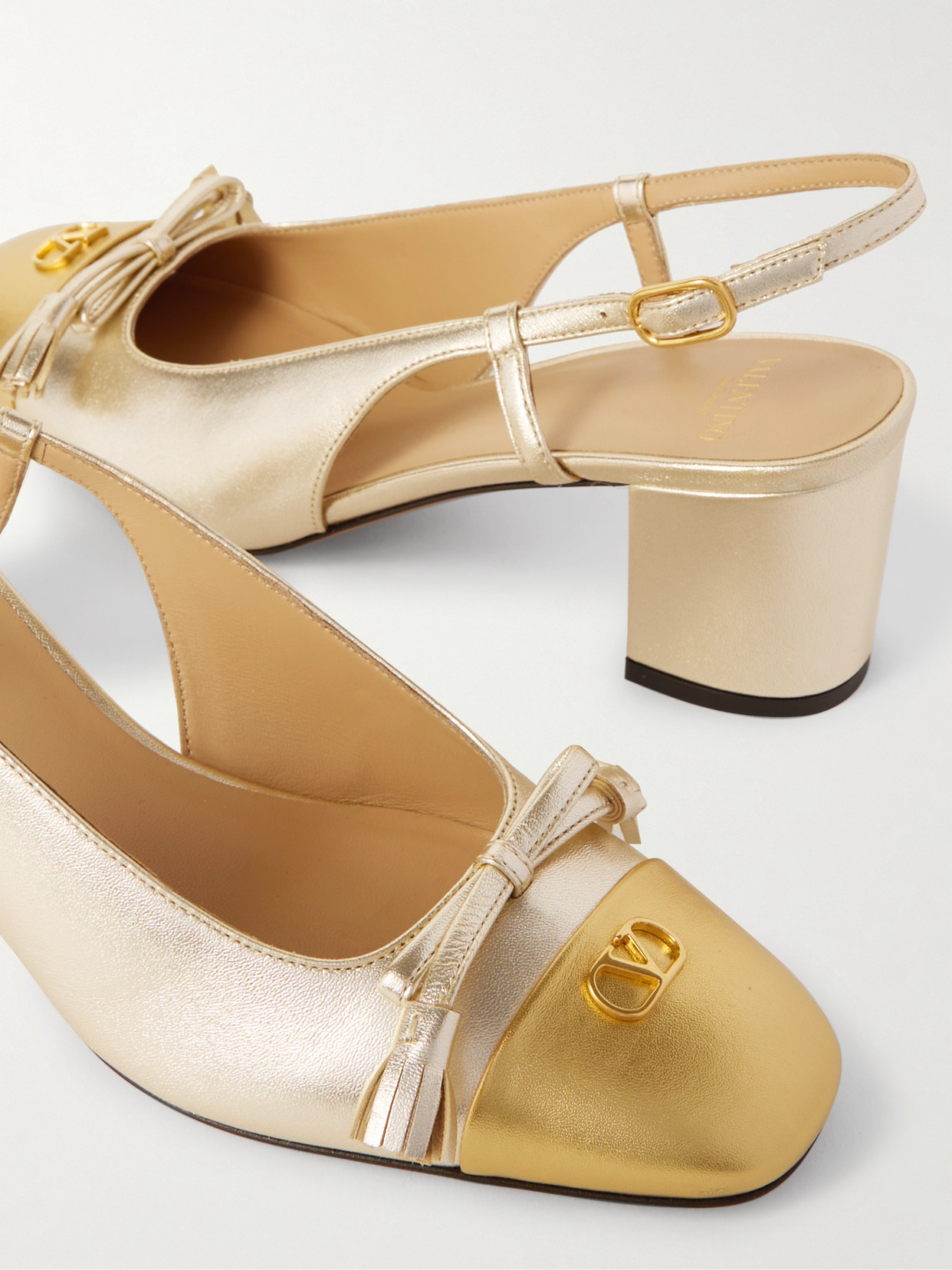 Valentino Valet Du Roi 60 Tasseled Two-tone Metallic Leather Slingback Pumps In Gold