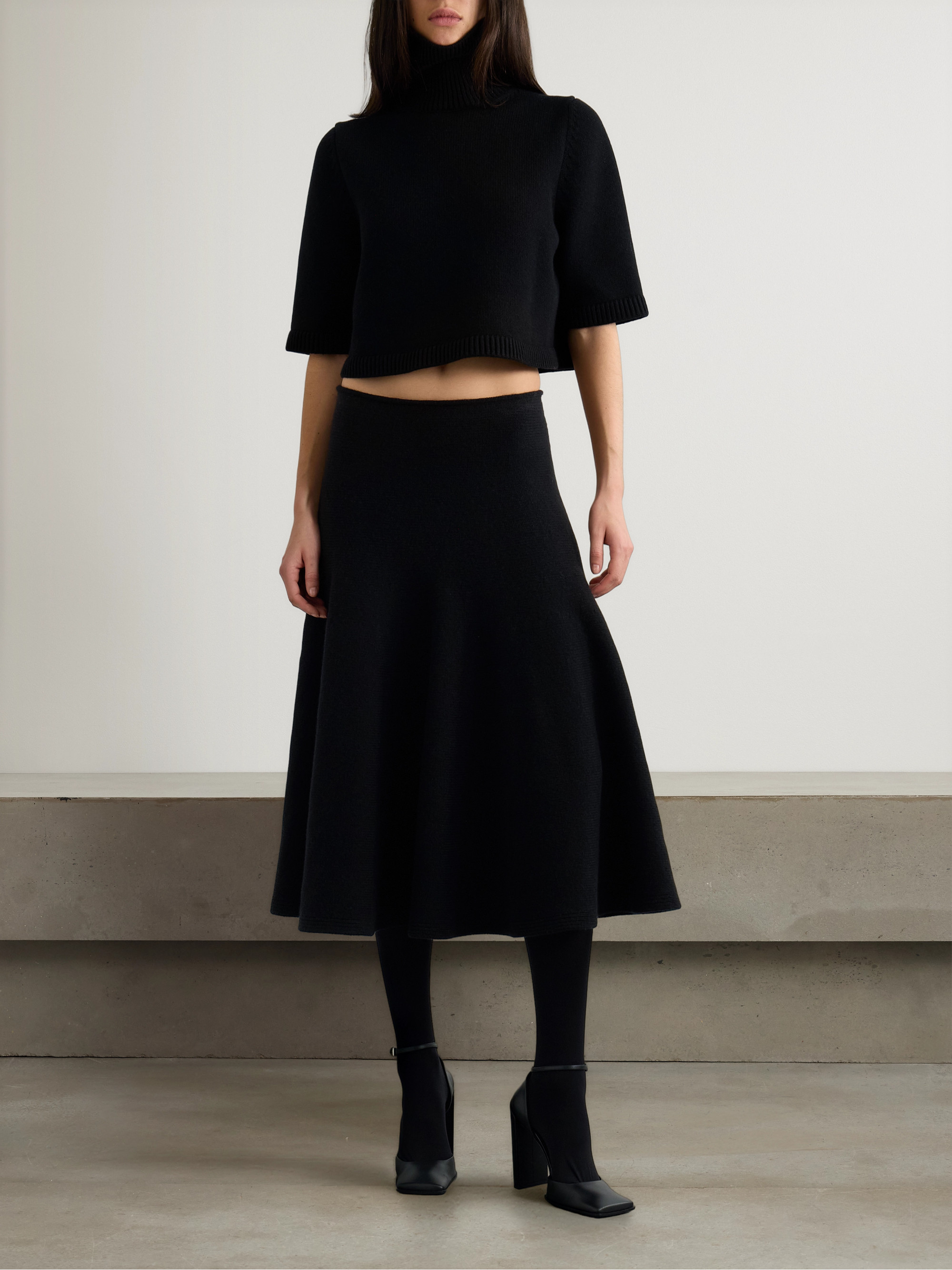 Alaïa - Cropped cashmere-blend turtleneck sweater | Plush