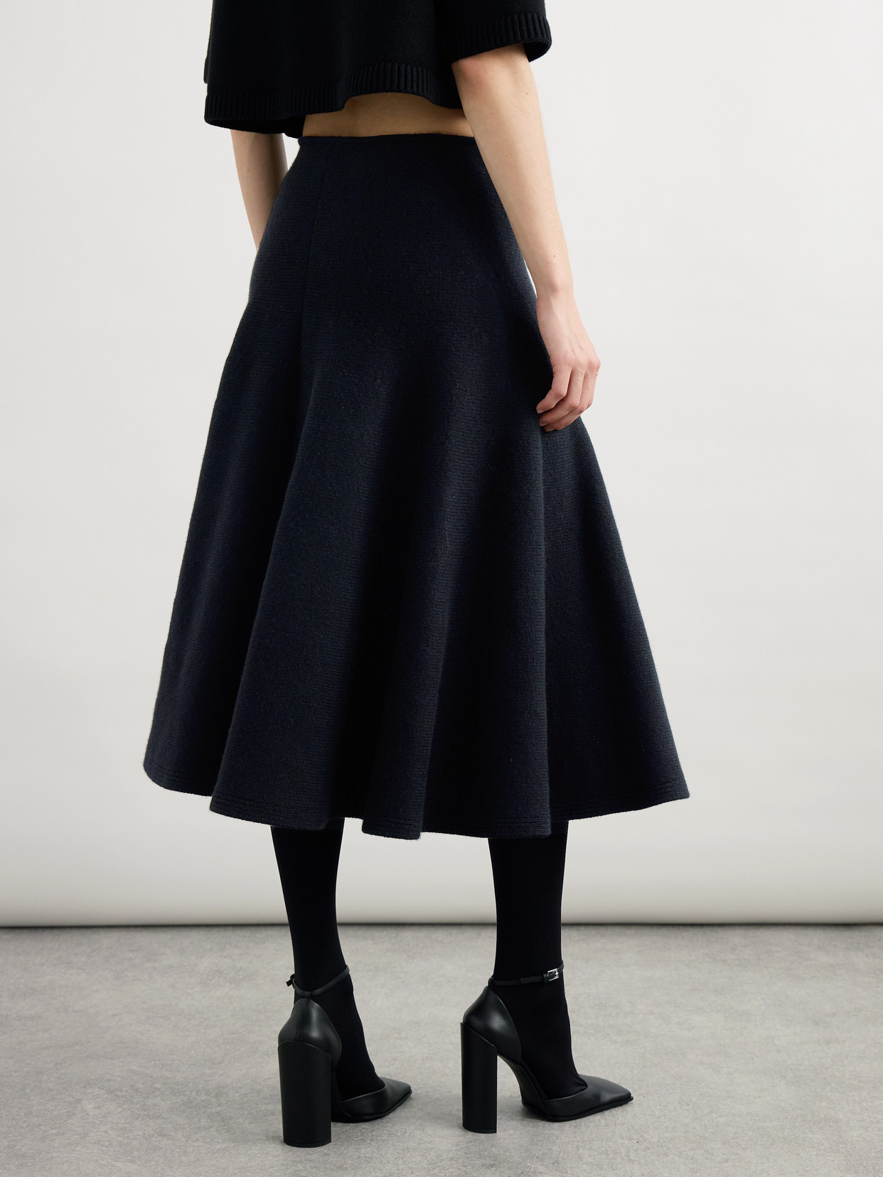 Alaïa Pleated Knitted Cashmere And Wool-blend Midi Skirt In Black