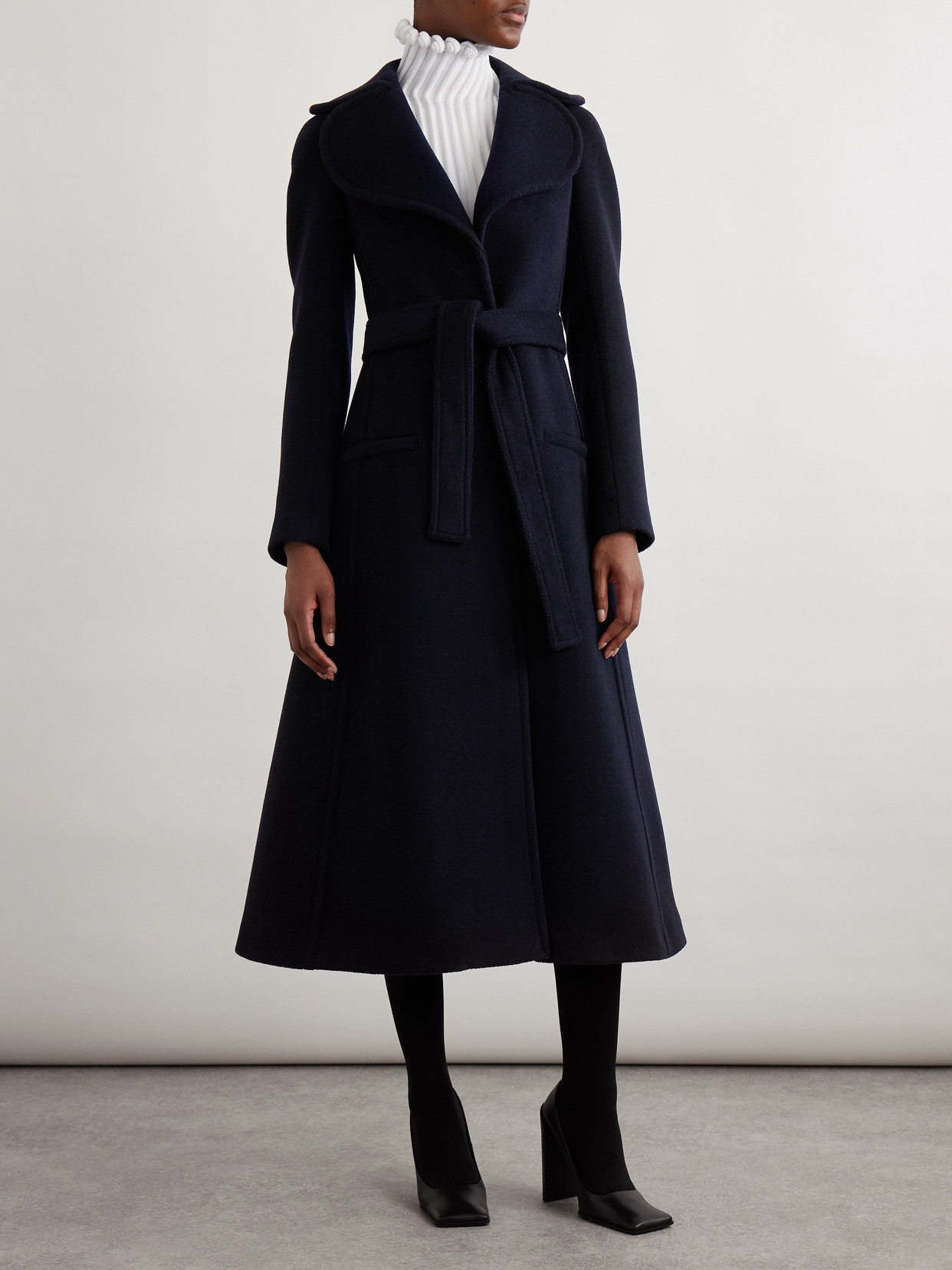 Alaïa Belted Wool Coat In Black