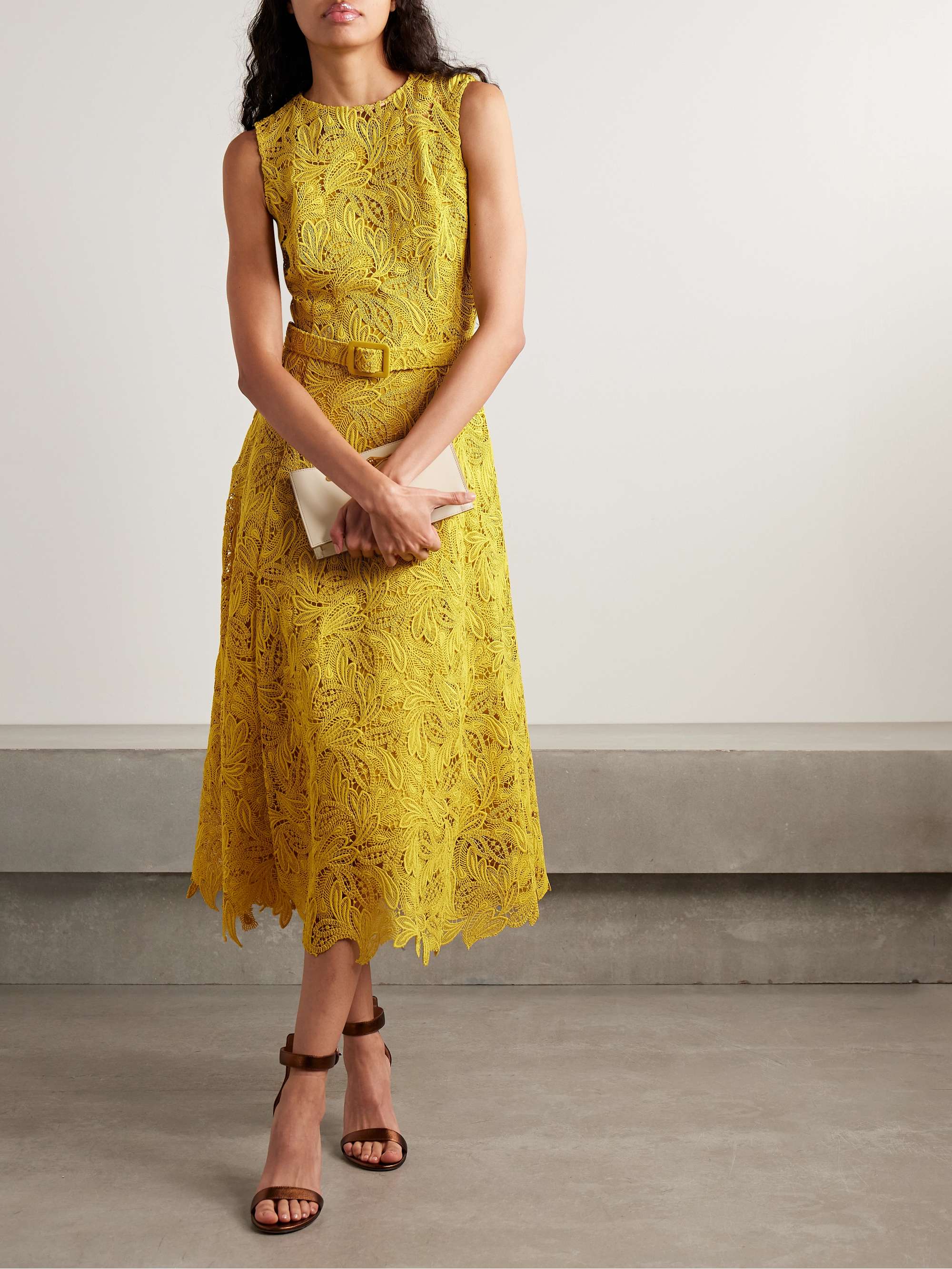 OSCAR DE LA RENTA 