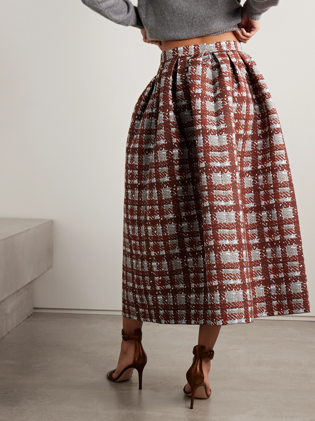 Oscar De La Renta Textured Plaid-print Pleated Midi Circle Skirt In Neutral