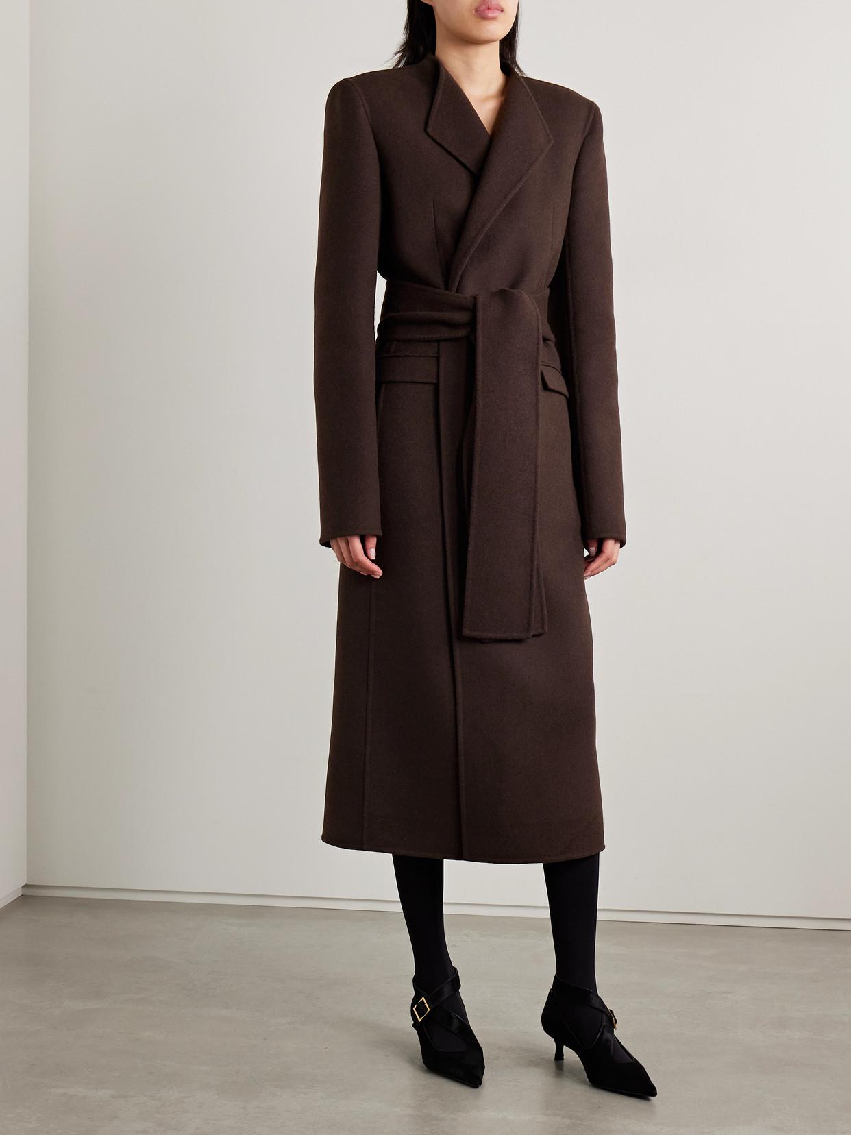 Khaite Jelson Belted Wool-felt Coat In Brown